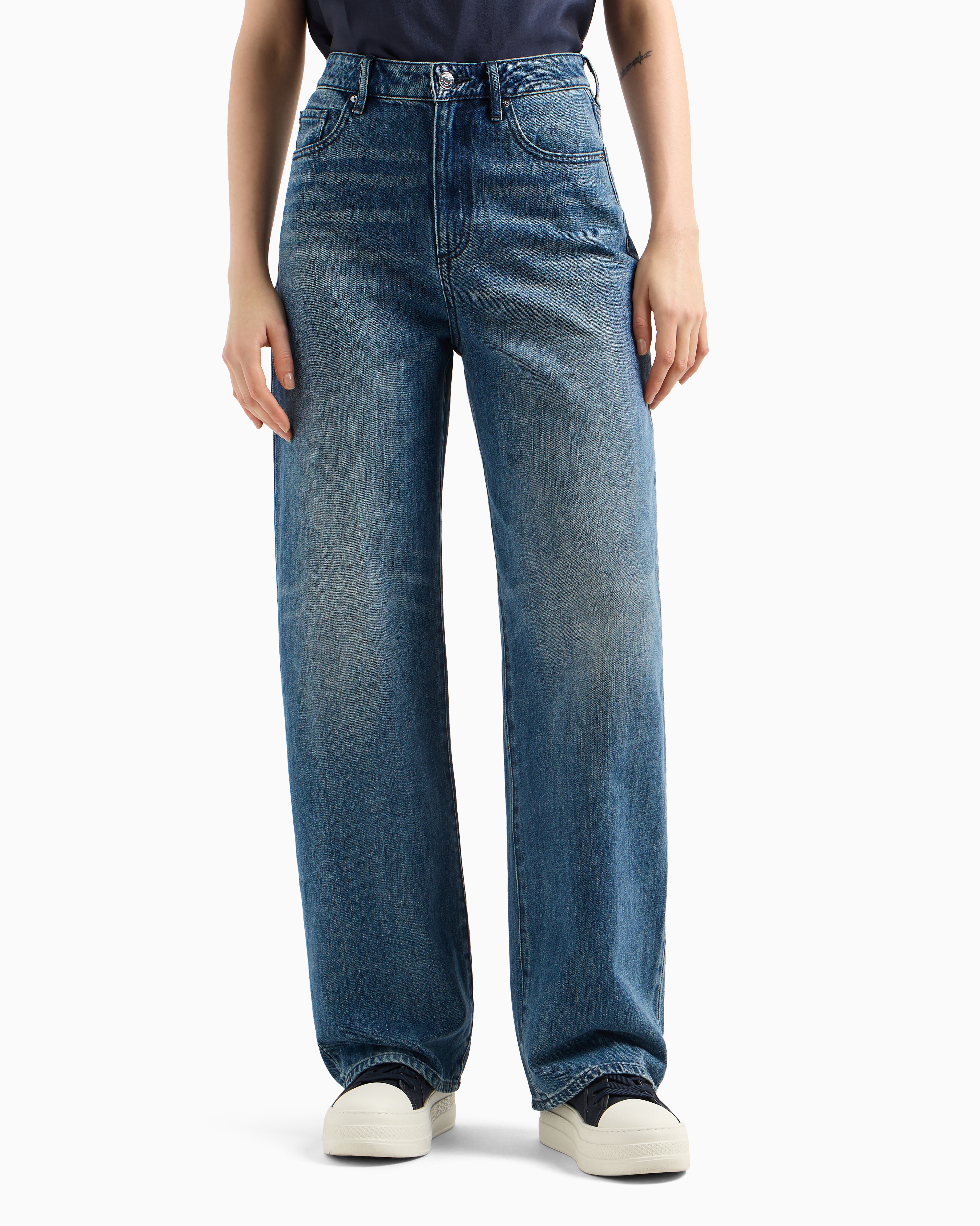 EMPORIO ARMANI デニムパンツ 青(デニム) 4105125Y0018 アルマーニジーンズARMANI JEANS ワンポイントイーグル装飾