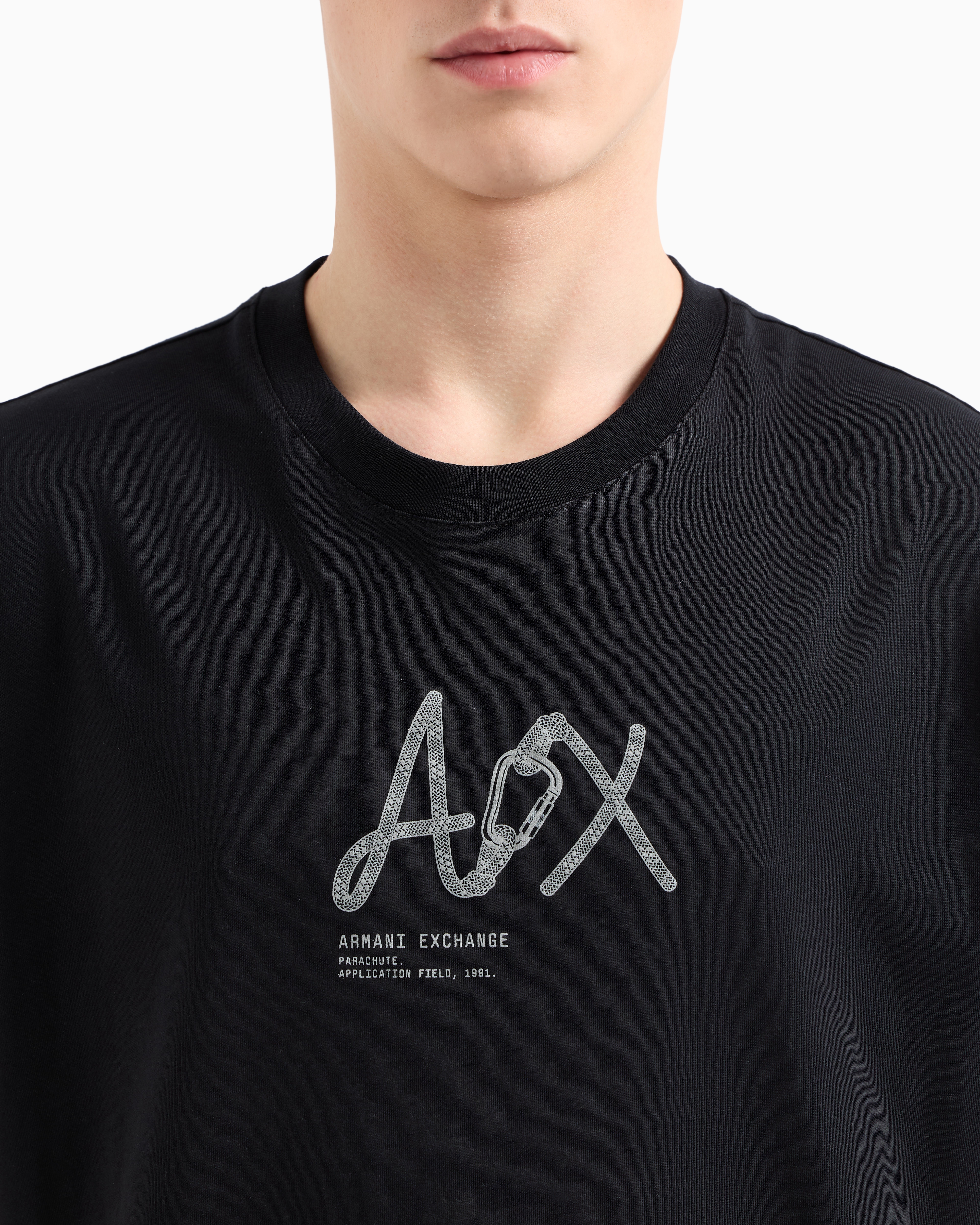 Armani Exchange 刺繍ロゴ クルーネック Tシャツ Navy/Silver Armani Exchange Logo T Shirt Navy | Mainline Menswear United