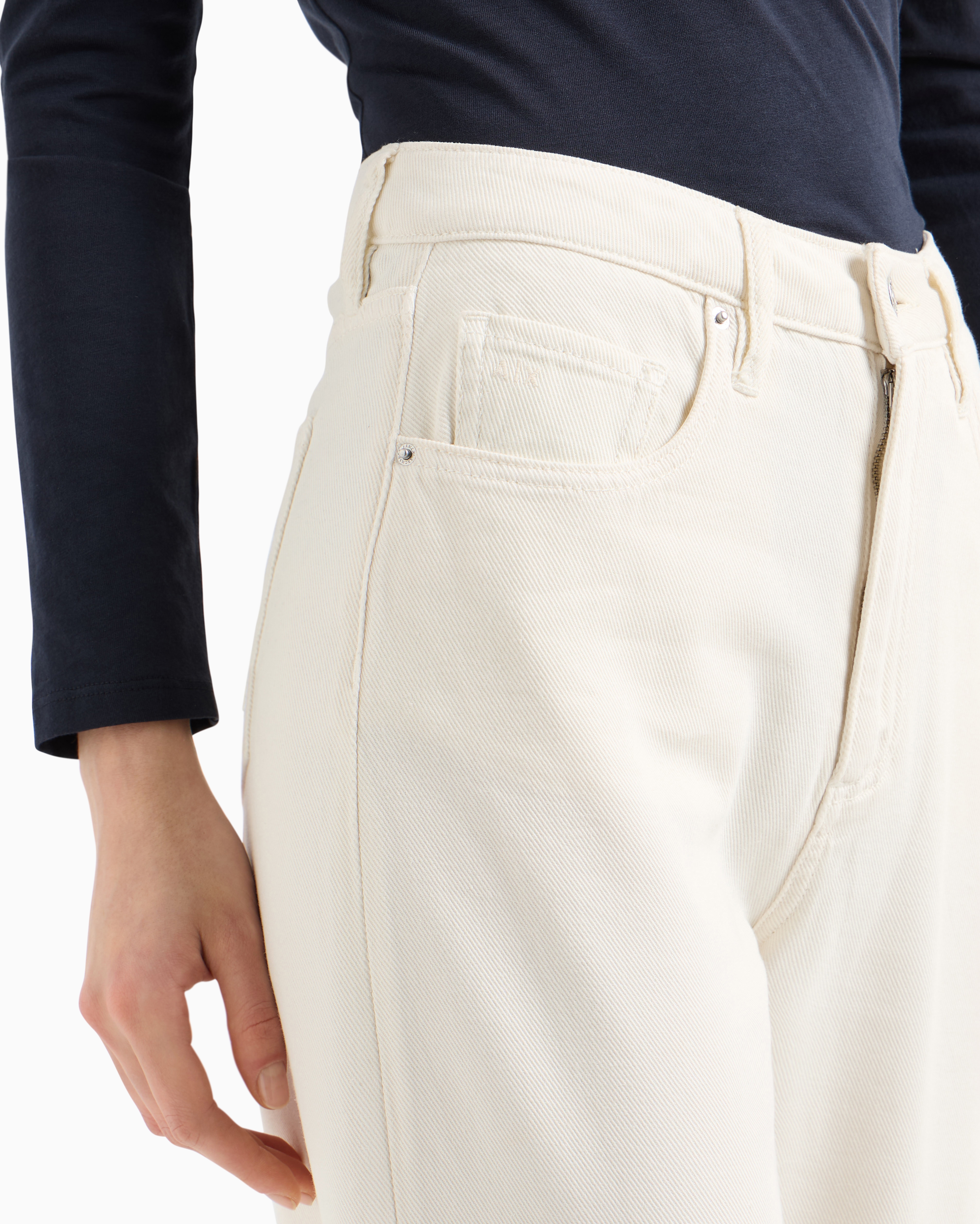 Armani Exchange - ASV Cotton and Lyocell Dye Denim Relaxed Fit Jeans, Woman, White, Size: