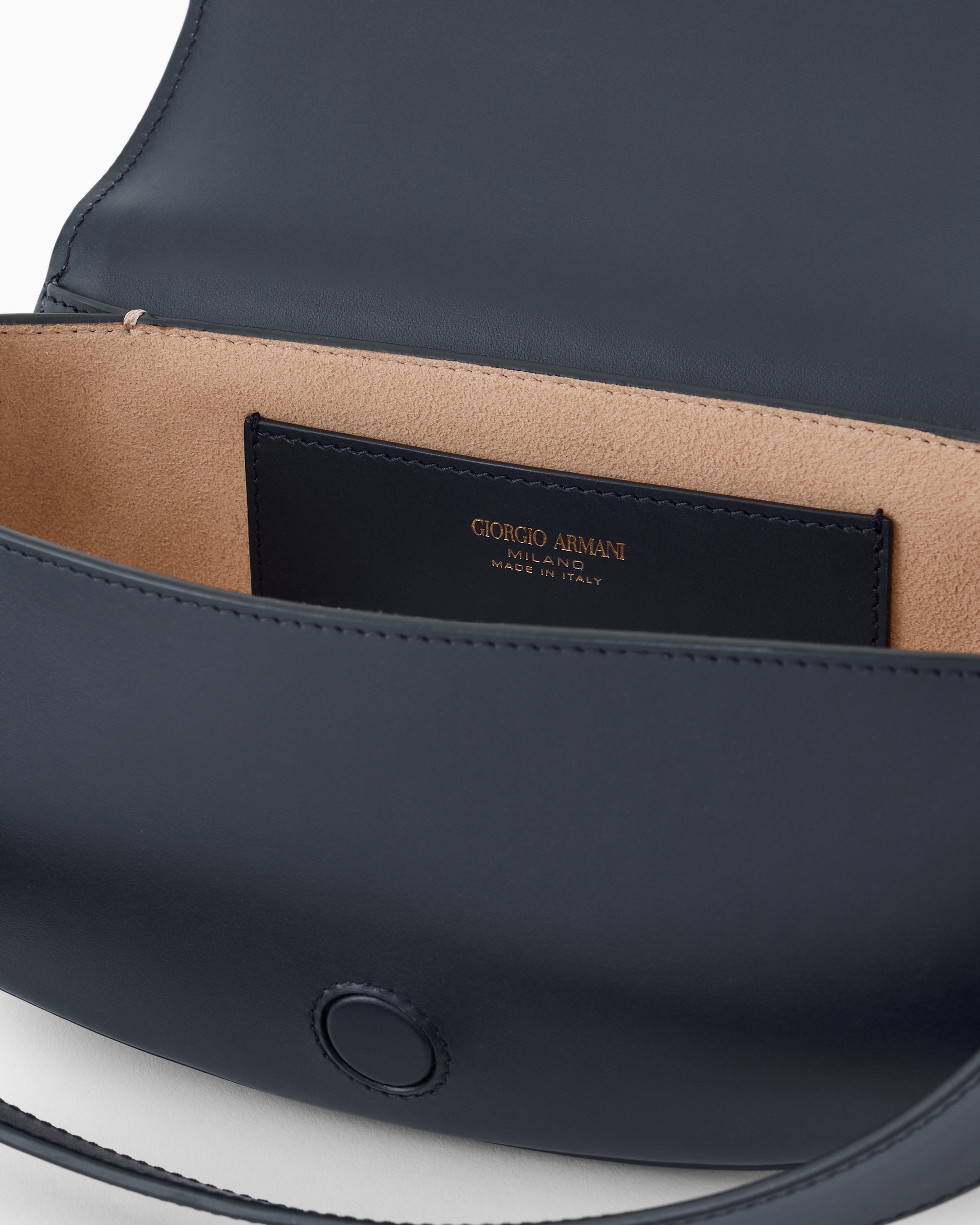 【本革】GIORGIO ARMANI レザーバッグ 三越伊勢丹 | GIORGIO ARMANI/ジョルジオ アルマーニ_Women通販