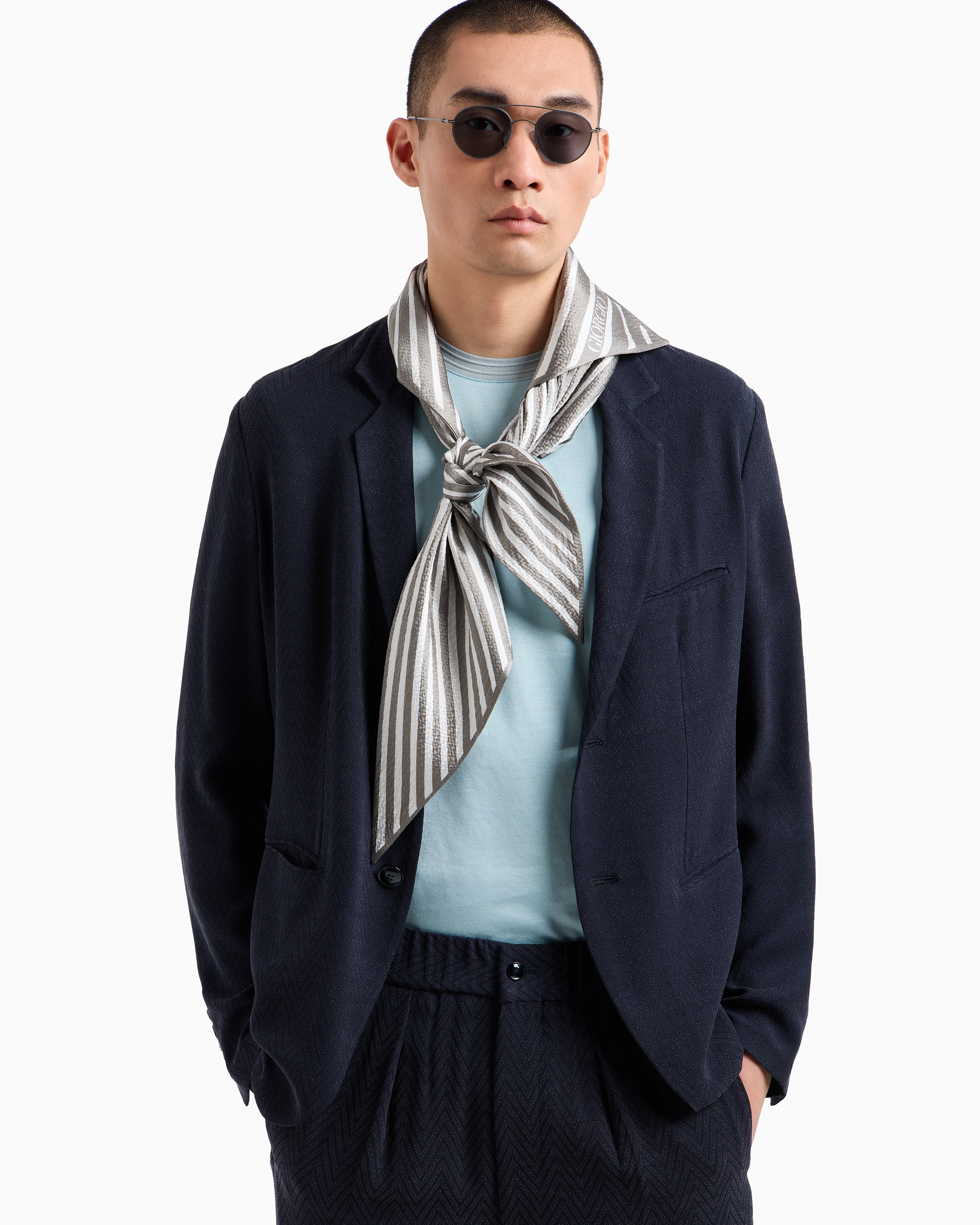Giorgio Armani 花柄シルク 大判スカーフ Giorgio Armani 花柄シルク 大判スカーフ
