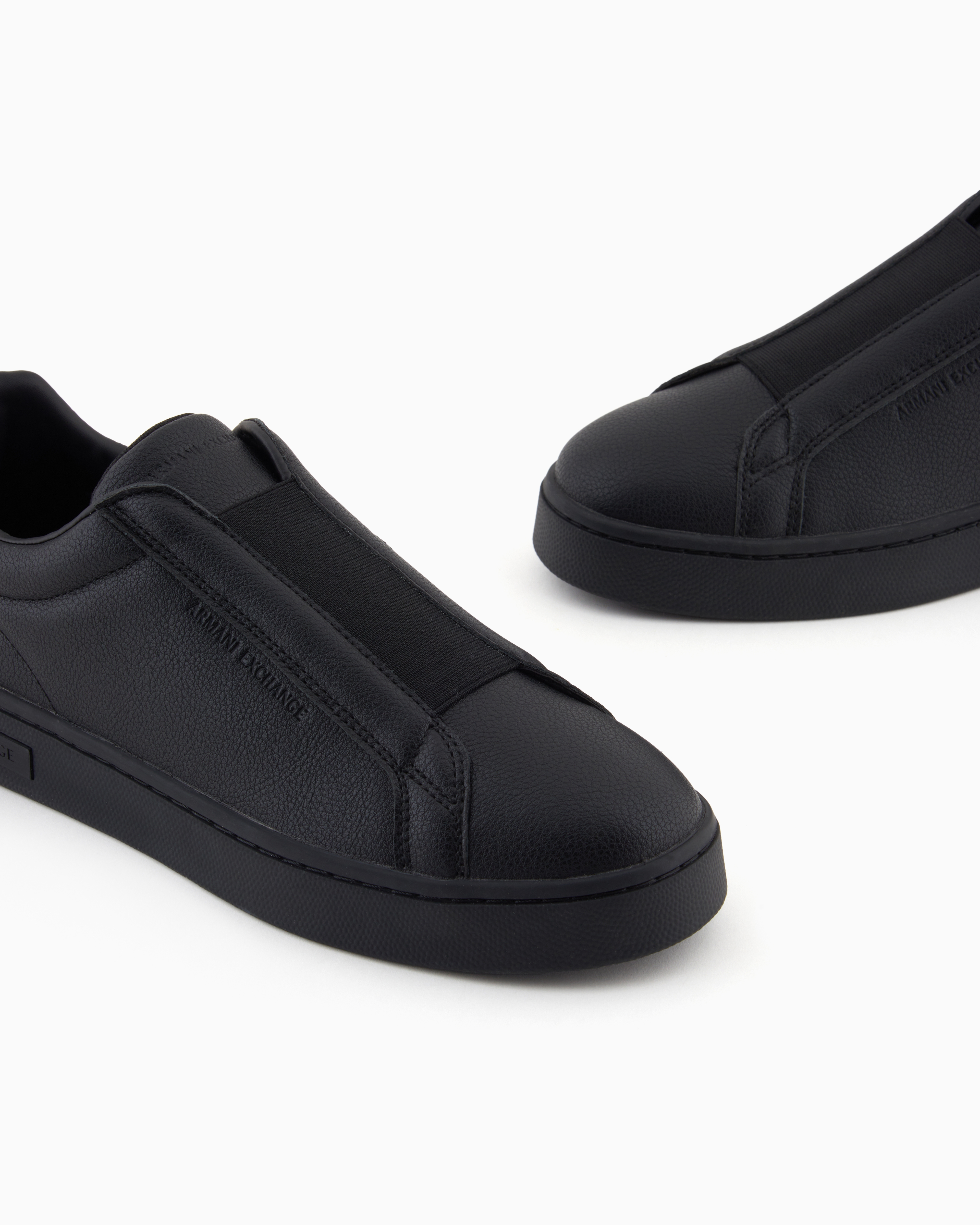 靴 Giorgio Armani slip-on shoes Giorgio Armani Men's Suede Slip-On Sneakers | Neiman Marcus