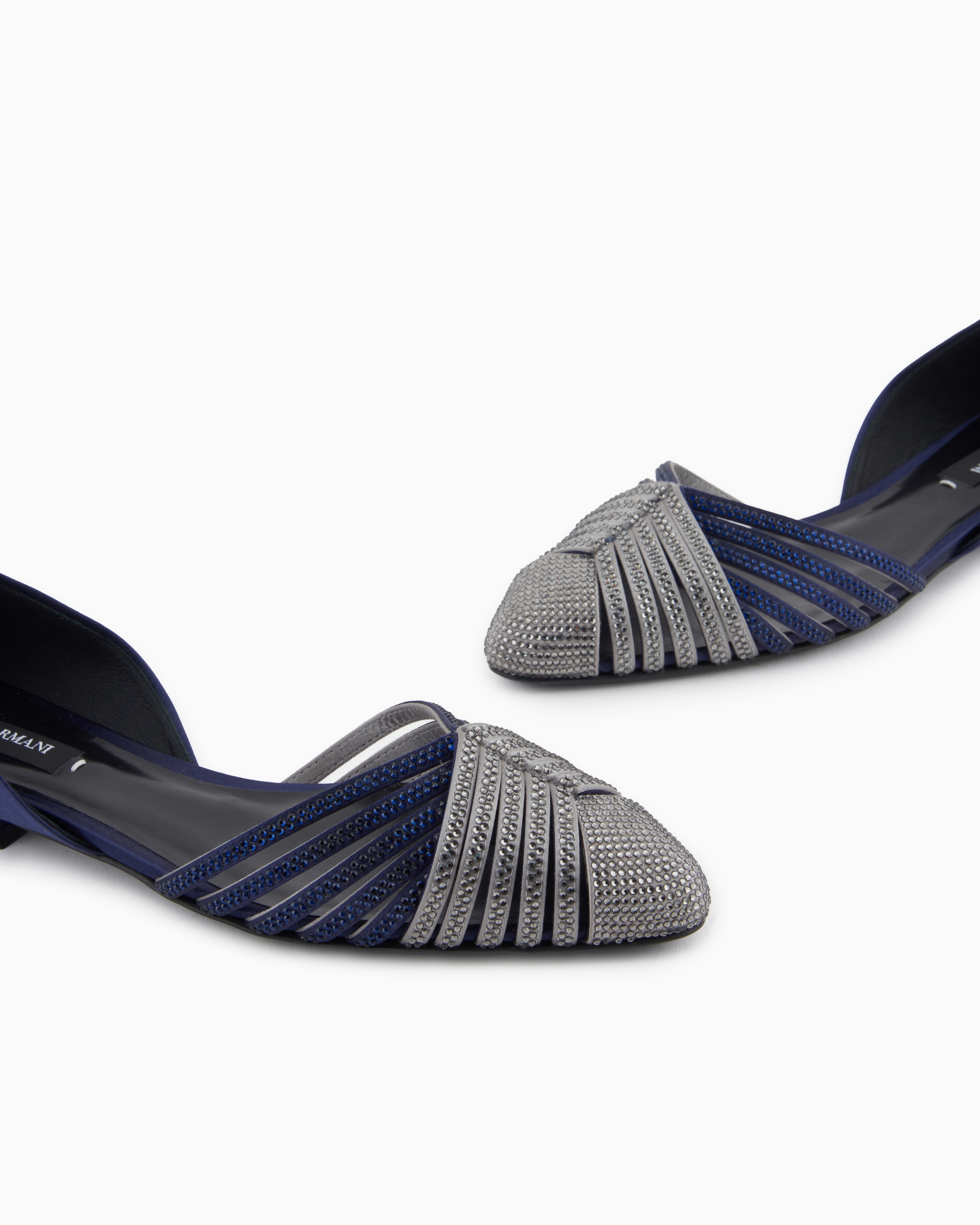 Giorgio Armani Ballerines En Satin Et Strass In Blue