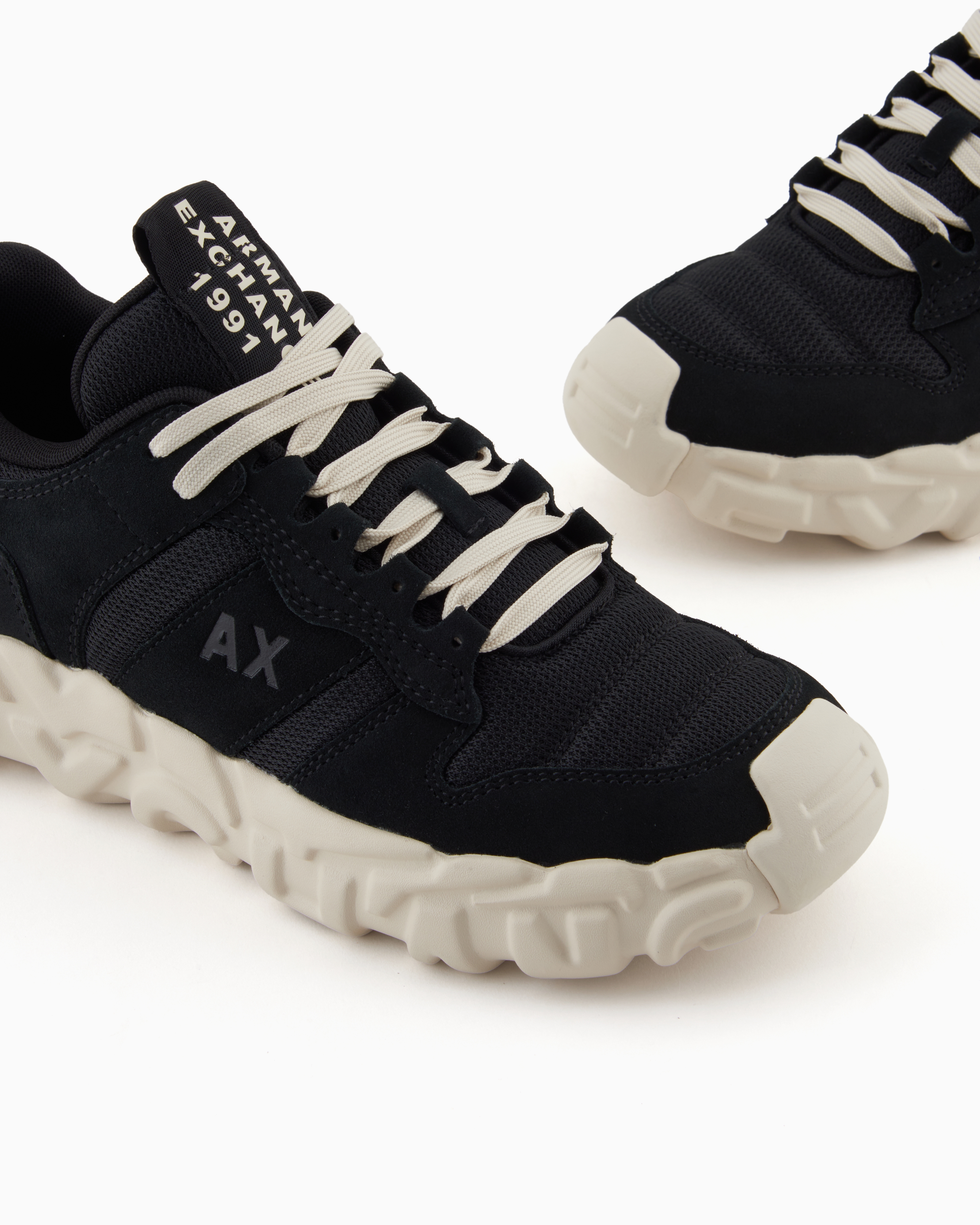 Armani Exchange Sneakers In Black
