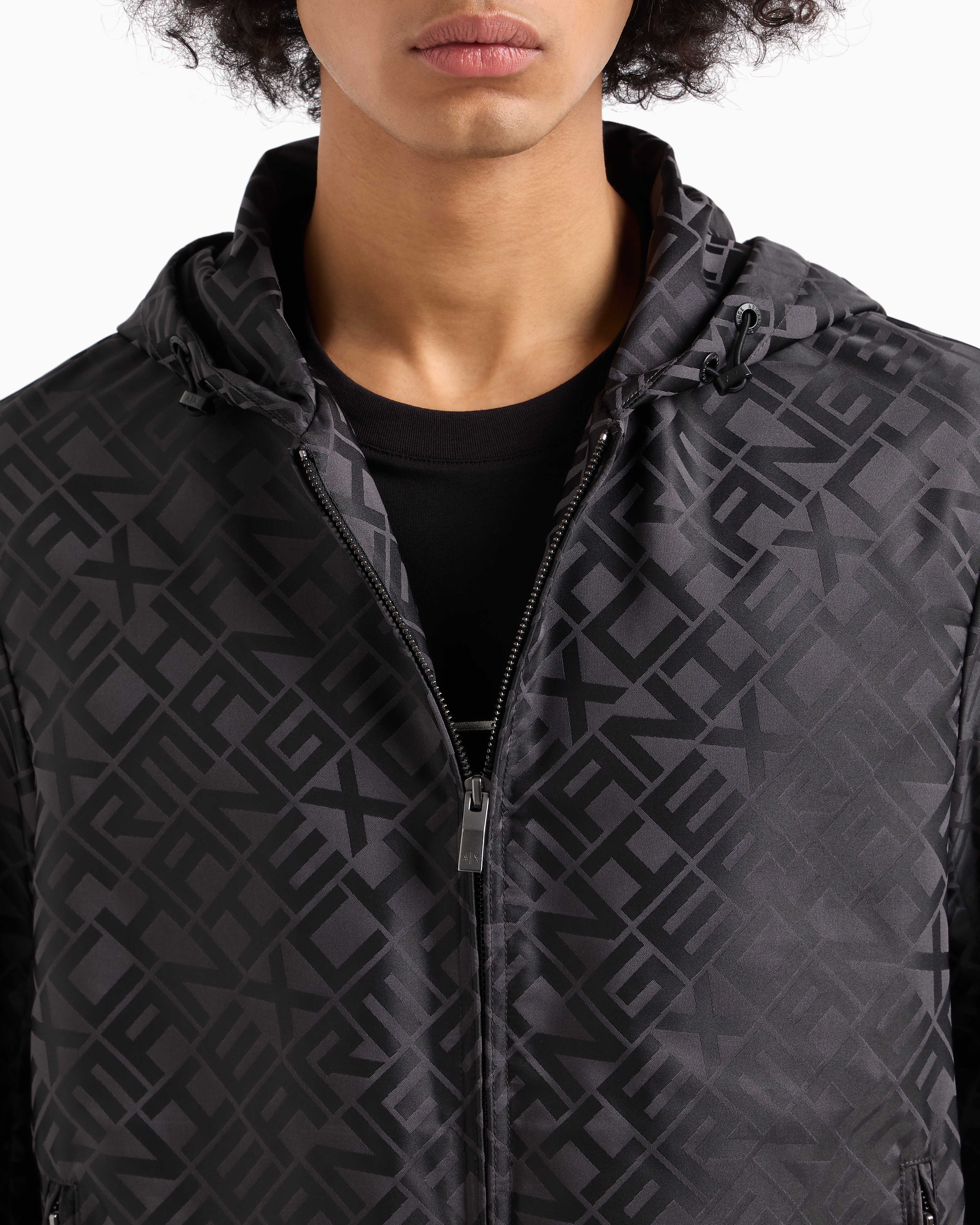 オールオーバージャカードロゴ フーデッドブルゾン | Armani