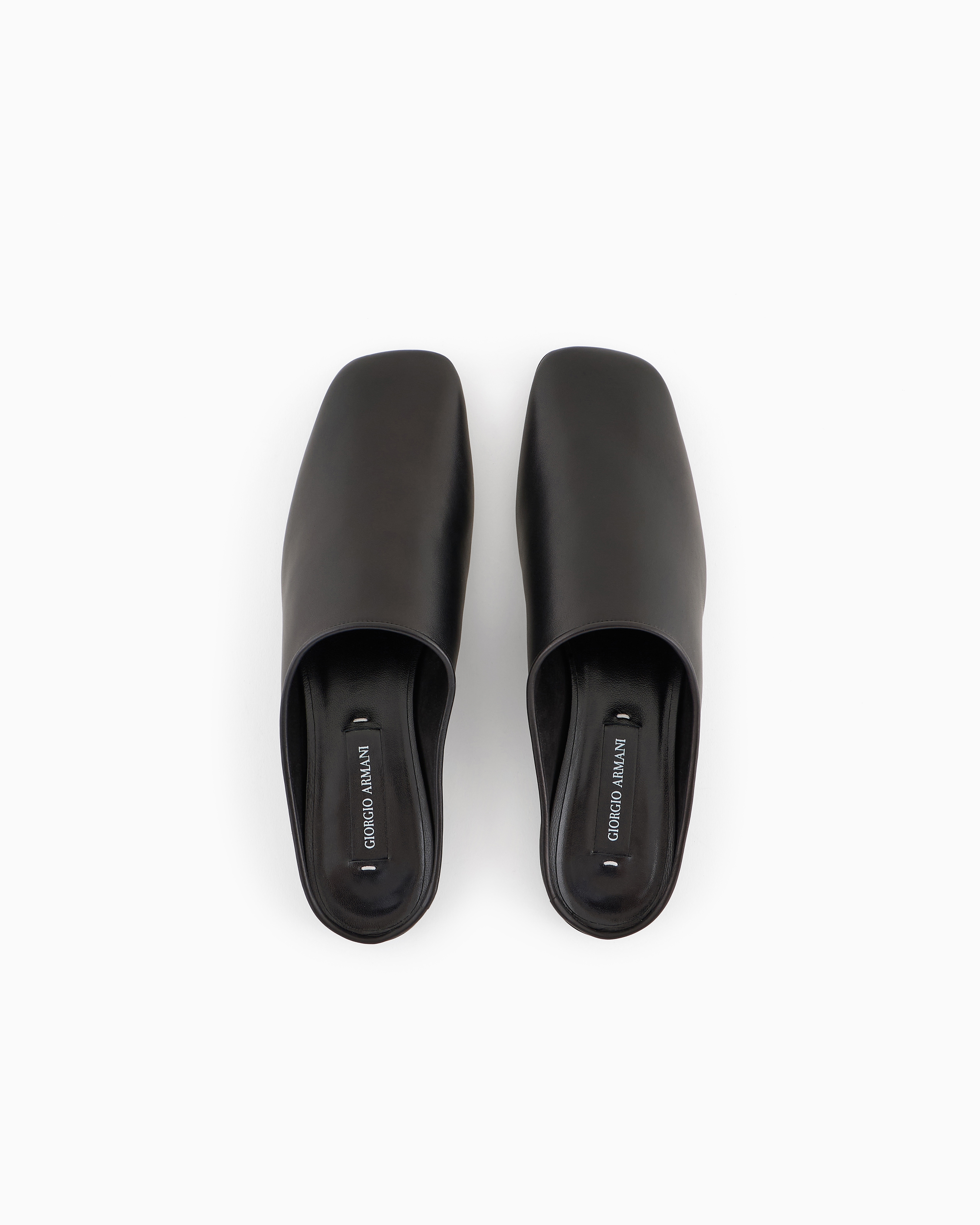サンダル・ミュール GIORGIO ARMANI - 10 CORSO COMO SMOOTH LEATHER FLAT MULES GIORGIO ARMANI - 10 CORSO COMO-Mules-Mules-XF84200002