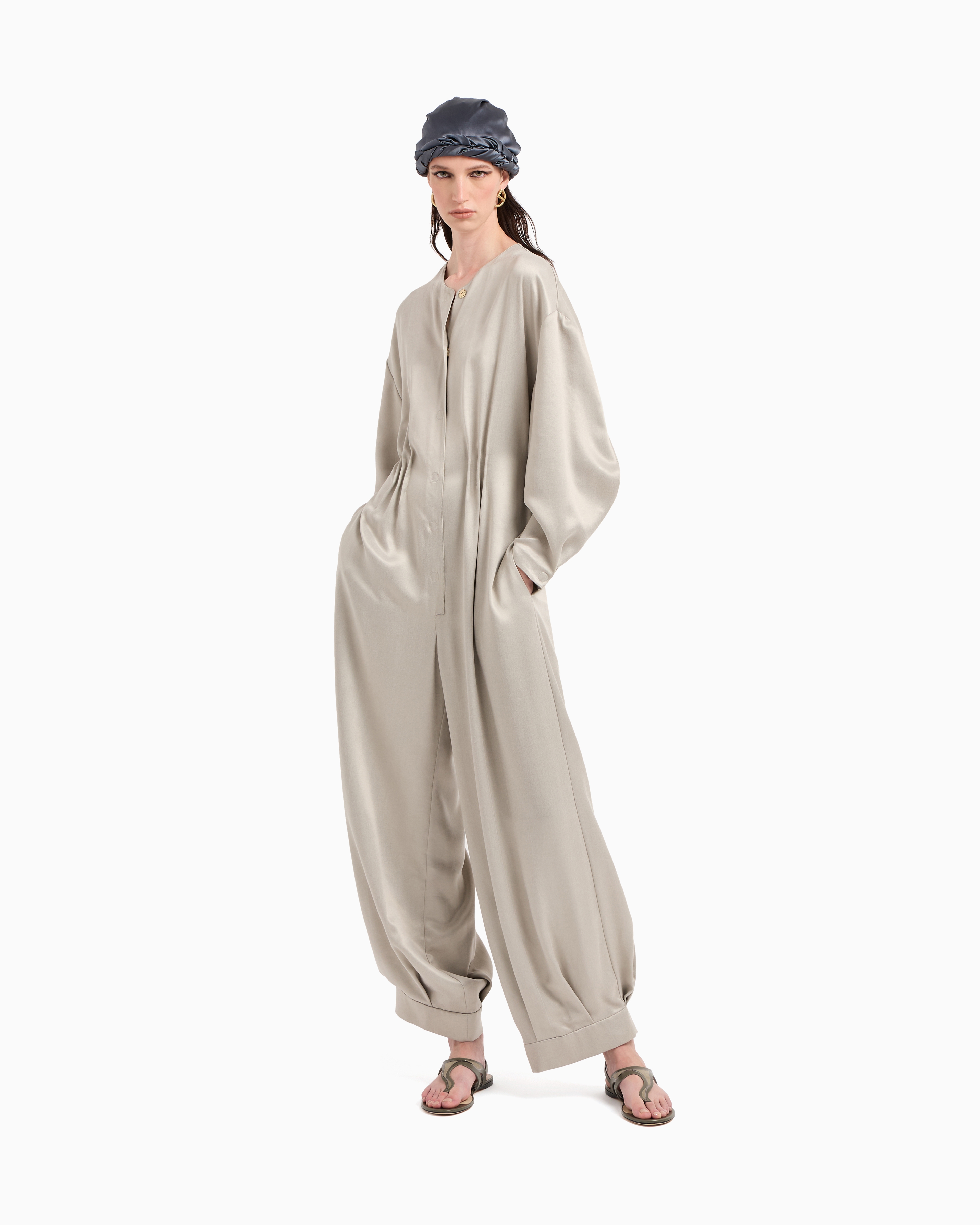 EMPORIO ARMANI▼テクニカルキャディ製 Vネック ジャンプスーツ undefined