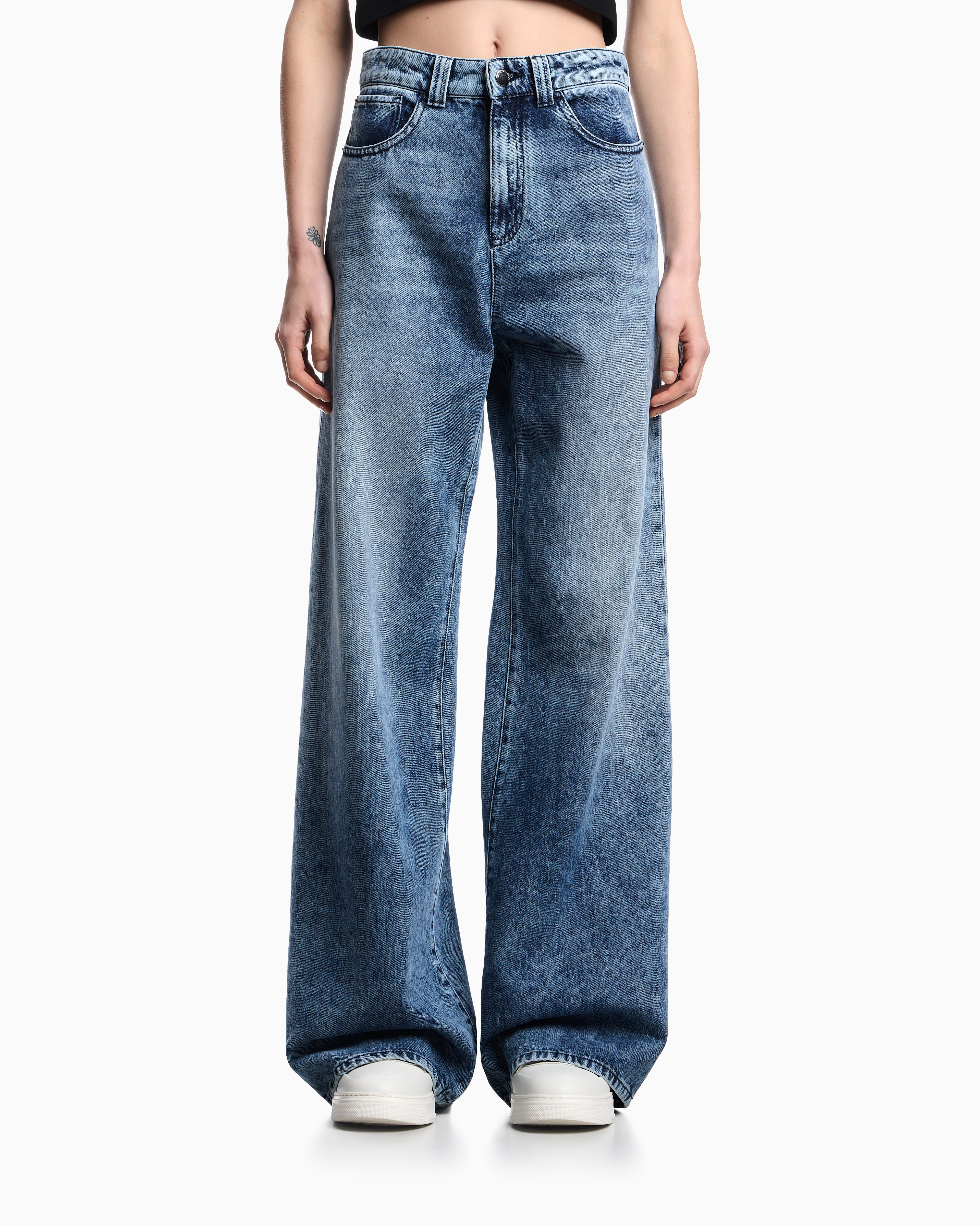 EW000749_AF12437_MB002_E_SS202