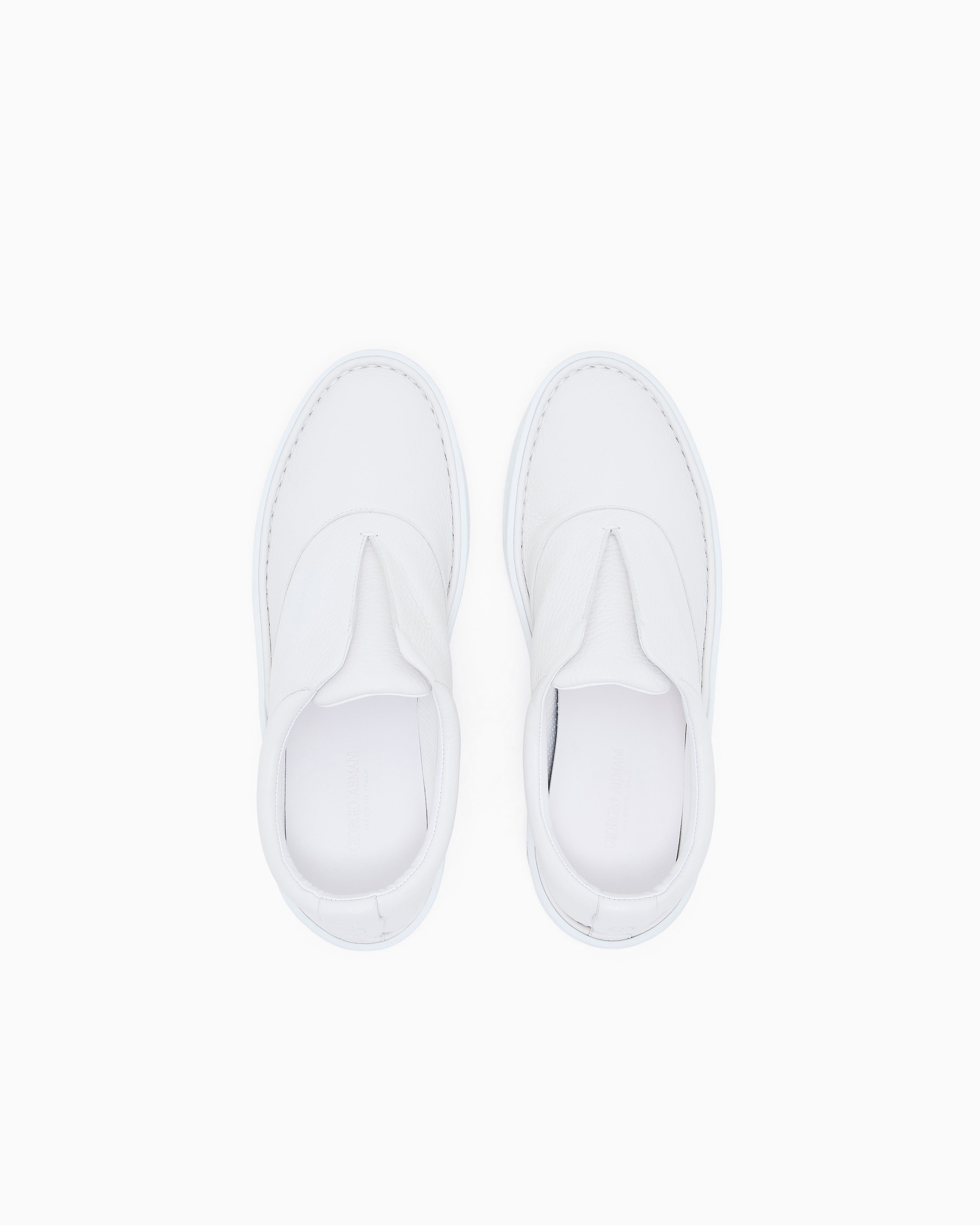 Giorgio Armani Chaussures À Enfiler En Cuir De Cerf In White