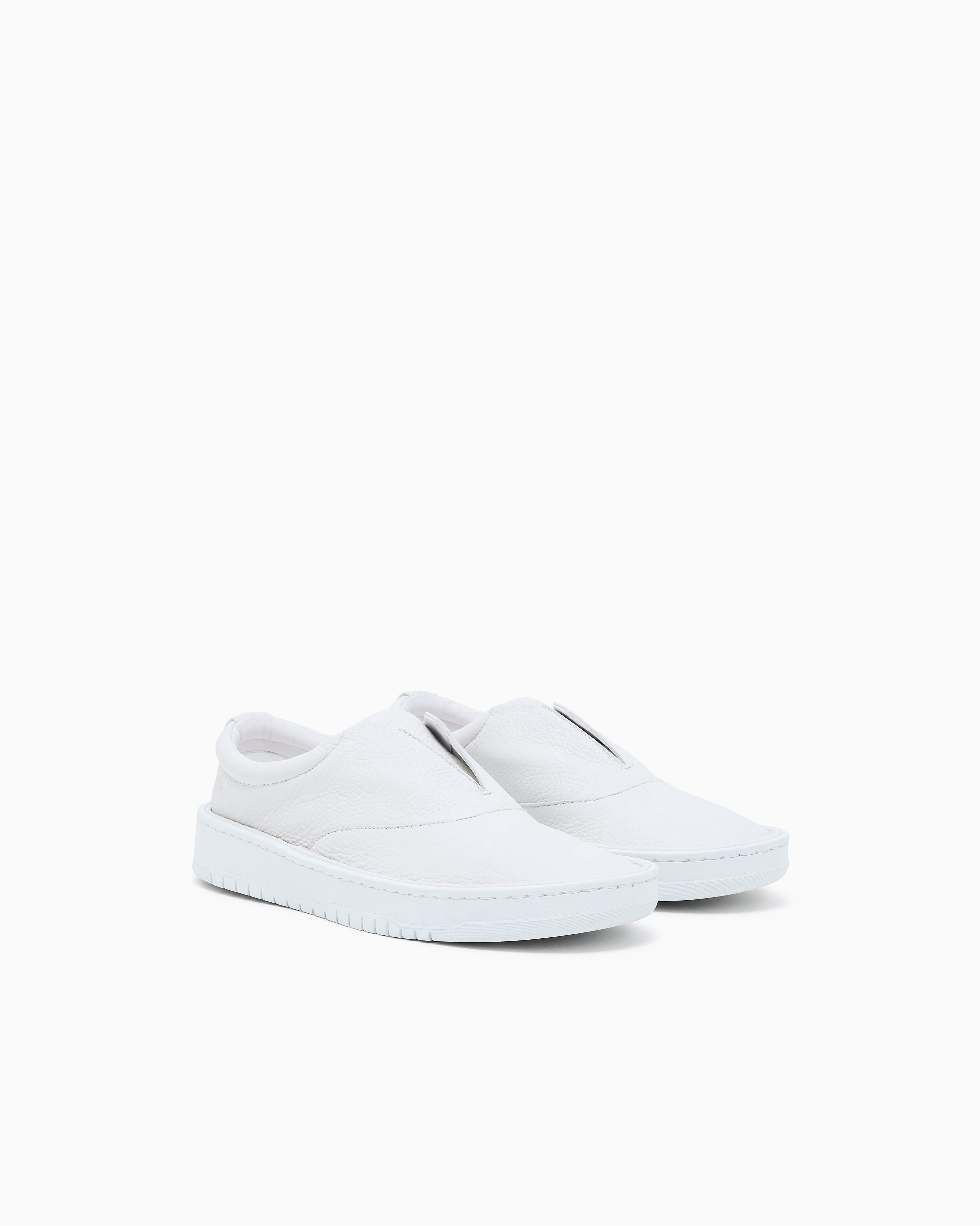 Giorgio Armani Chaussures À Enfiler En Cuir De Cerf In White
