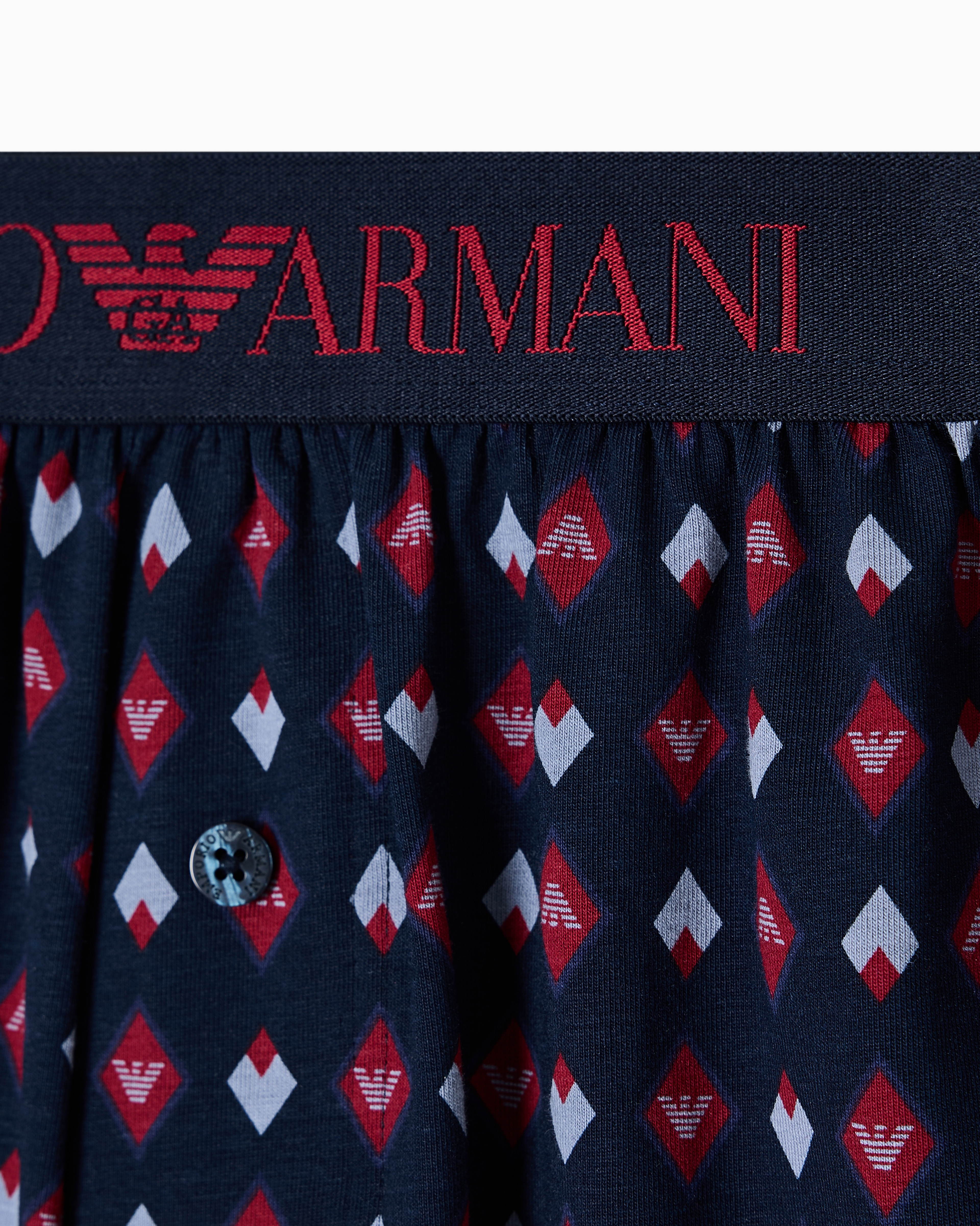 みき様❤️ARMANI♡激かわ お気に入りで何度か着用してる為プリント割れあります オンライン限定>トランクス ミックスパターンプリント | Emporio