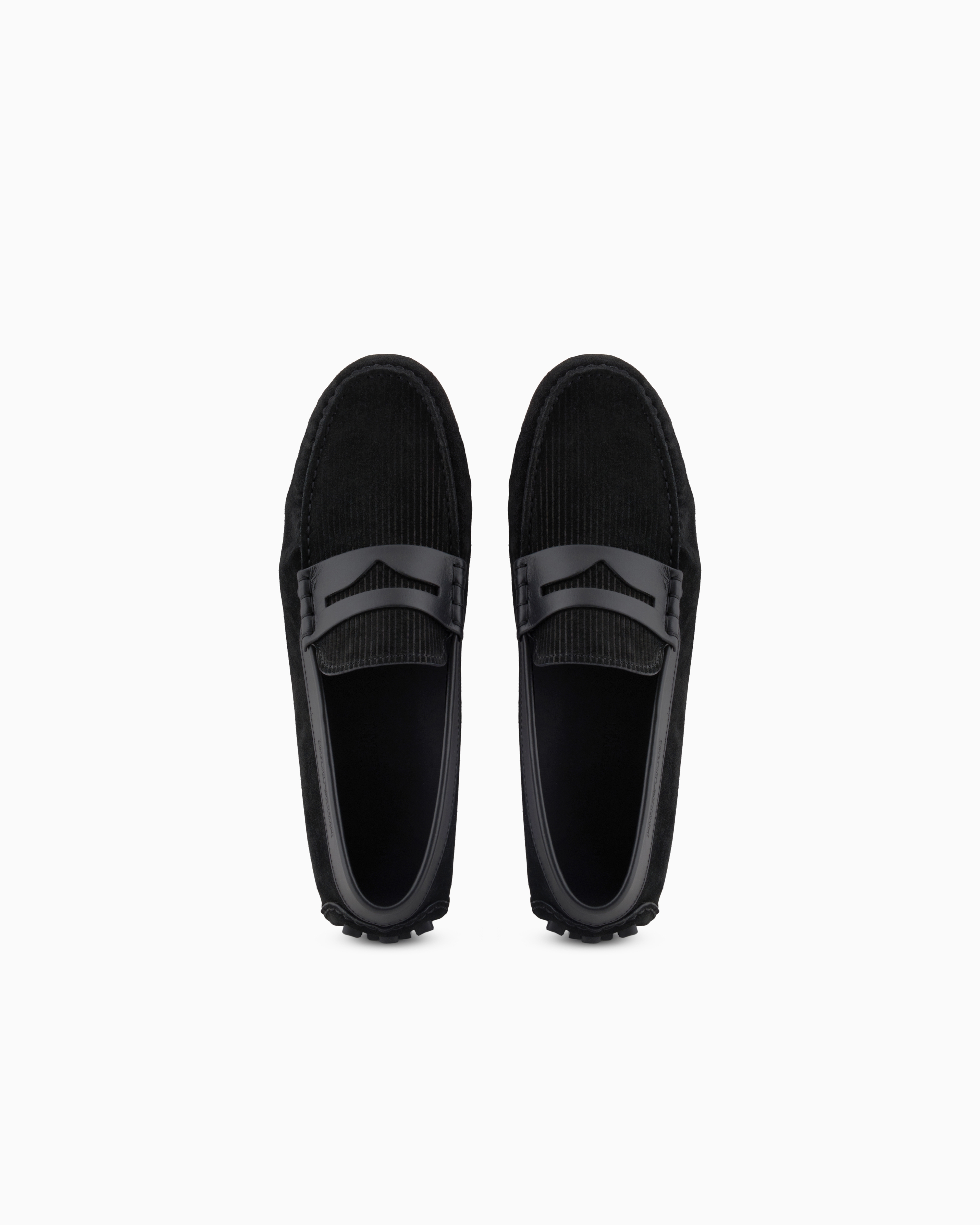 Emporio Armani Official Store Driver-mokassins Aus Mikroperforiertem Veloursleder In Black