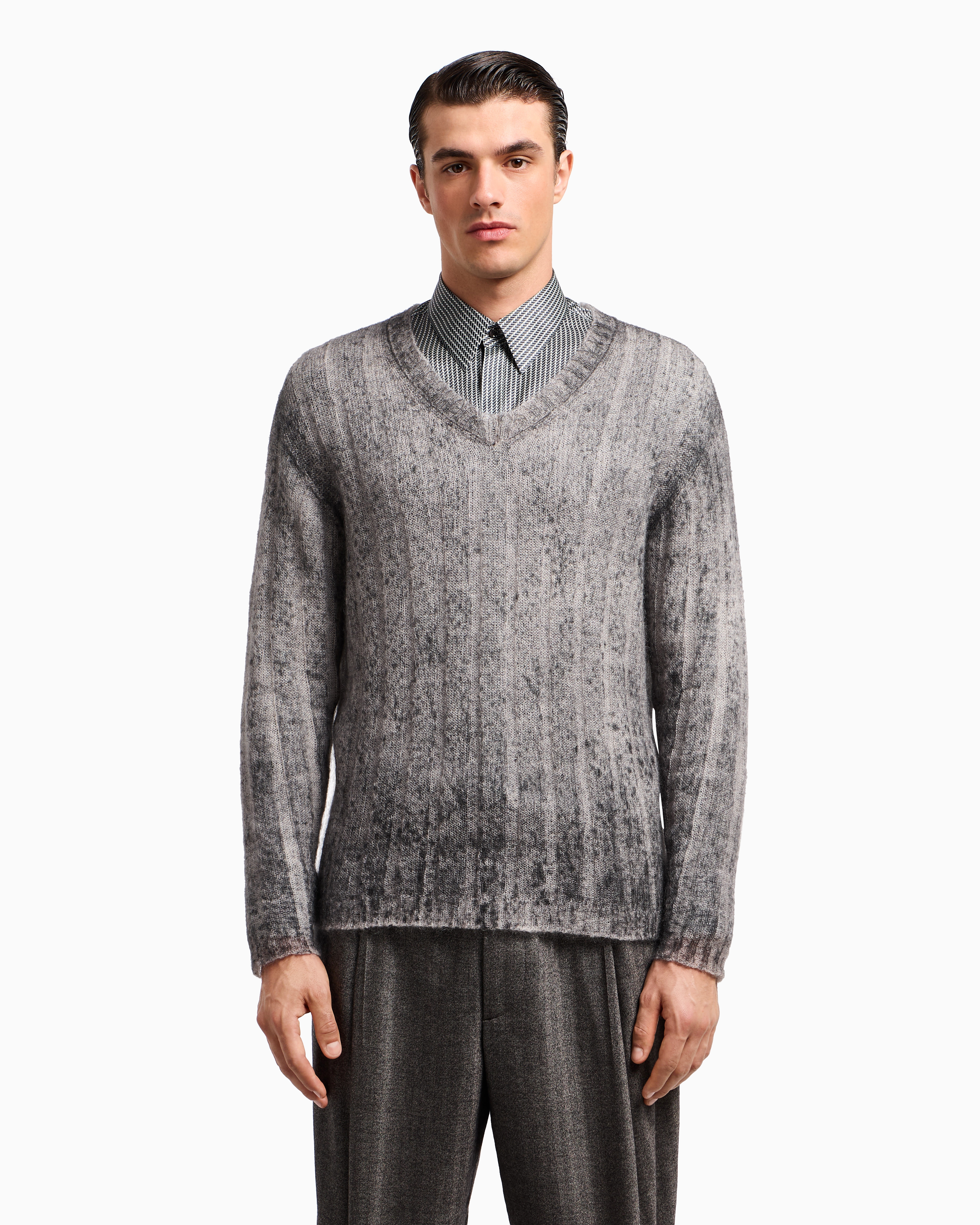 Giorgio Armani ホワイト Vネック セーター サイズ50 ARMANI COLLEZIONI アルマーニ ニット セーター メンズ vネック