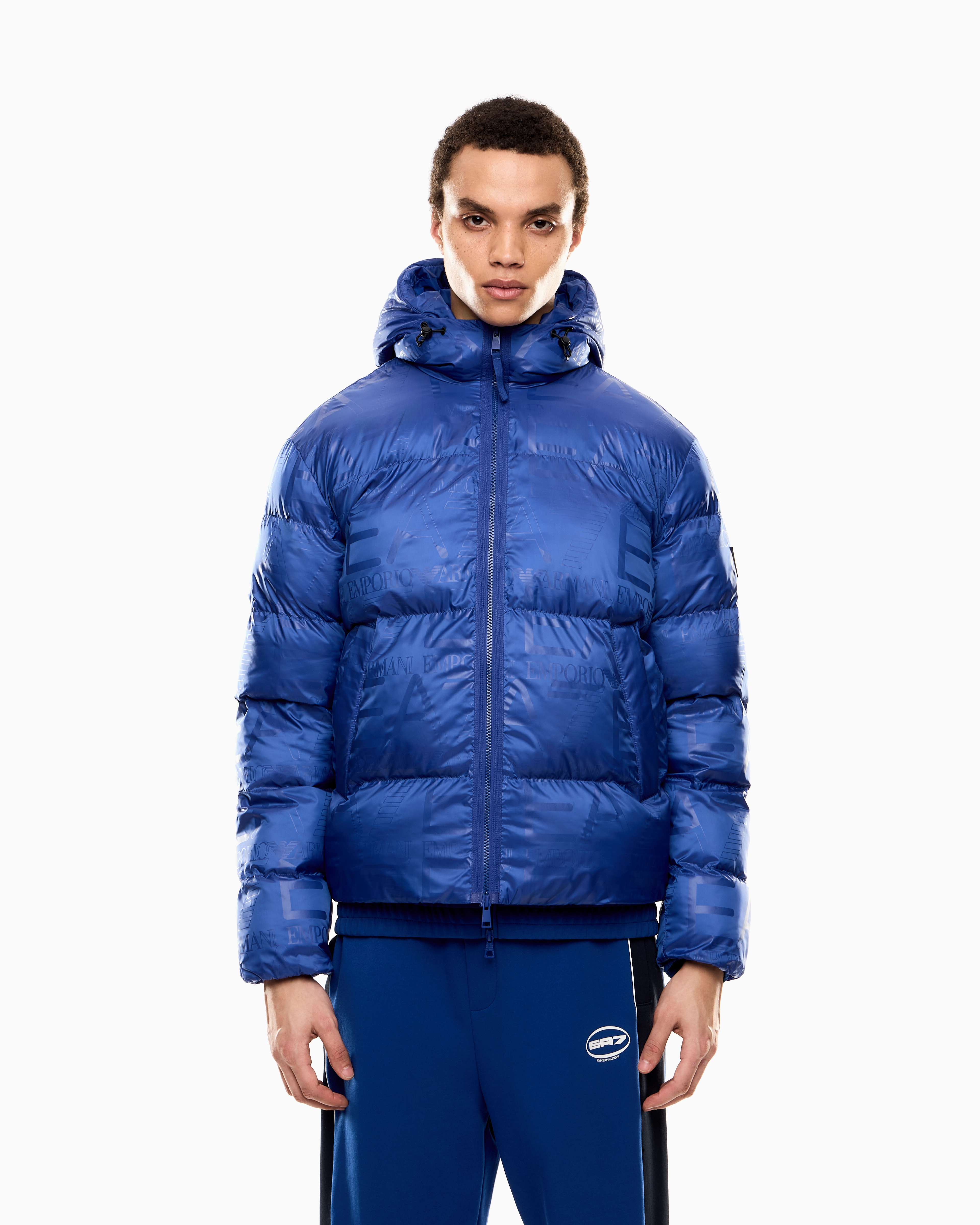 EMPORIO ARMANI フード付きグレージャケット エンポリオ アルマーニ EA7】EA7ロゴ フード付きダウン