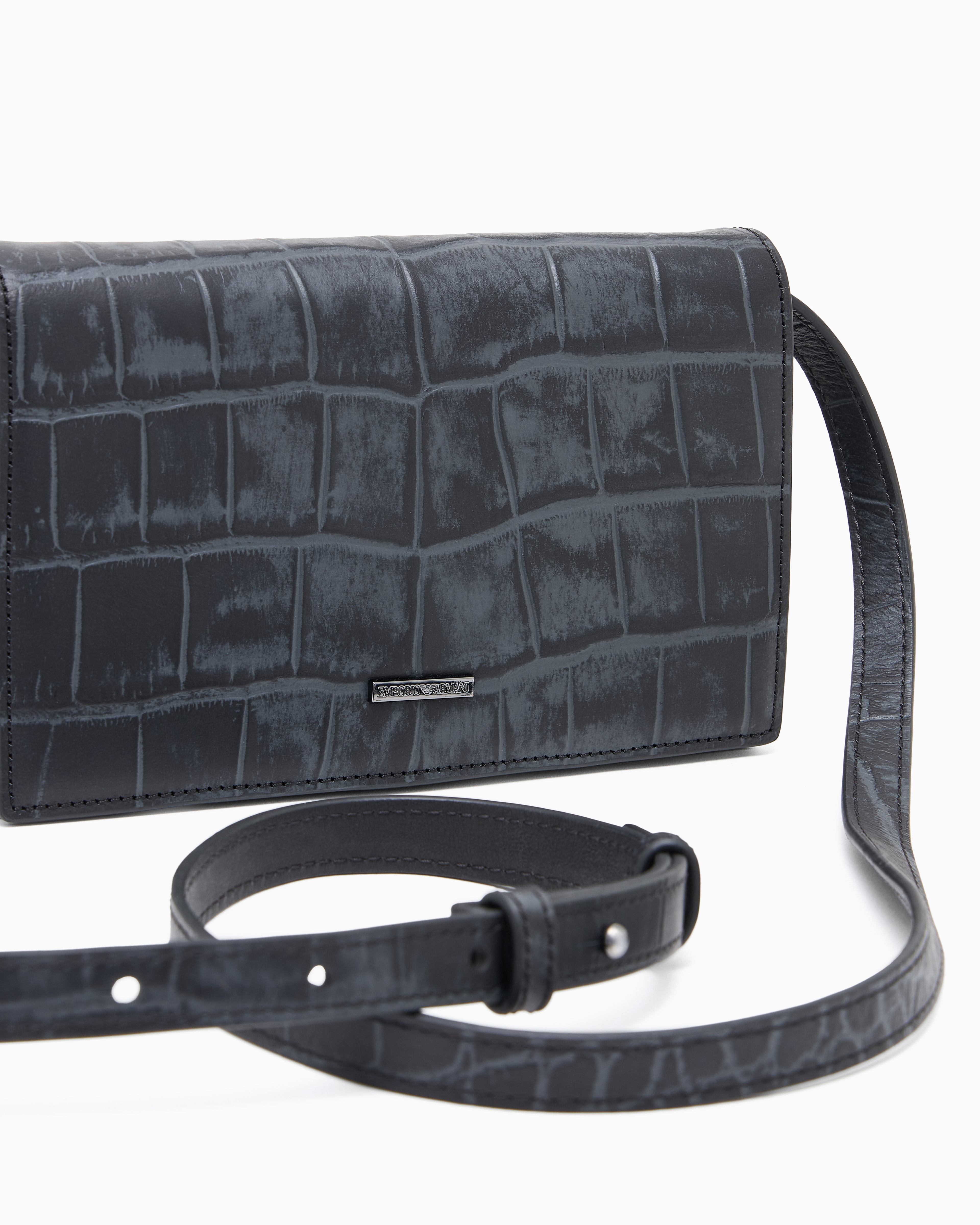 EMPORIO ARMANI ショルダーバッグ ブラック　クロコダイル　ワニ EMPORIO ARMANI ショルダーバッグ ブラック クロコダイル ワニ