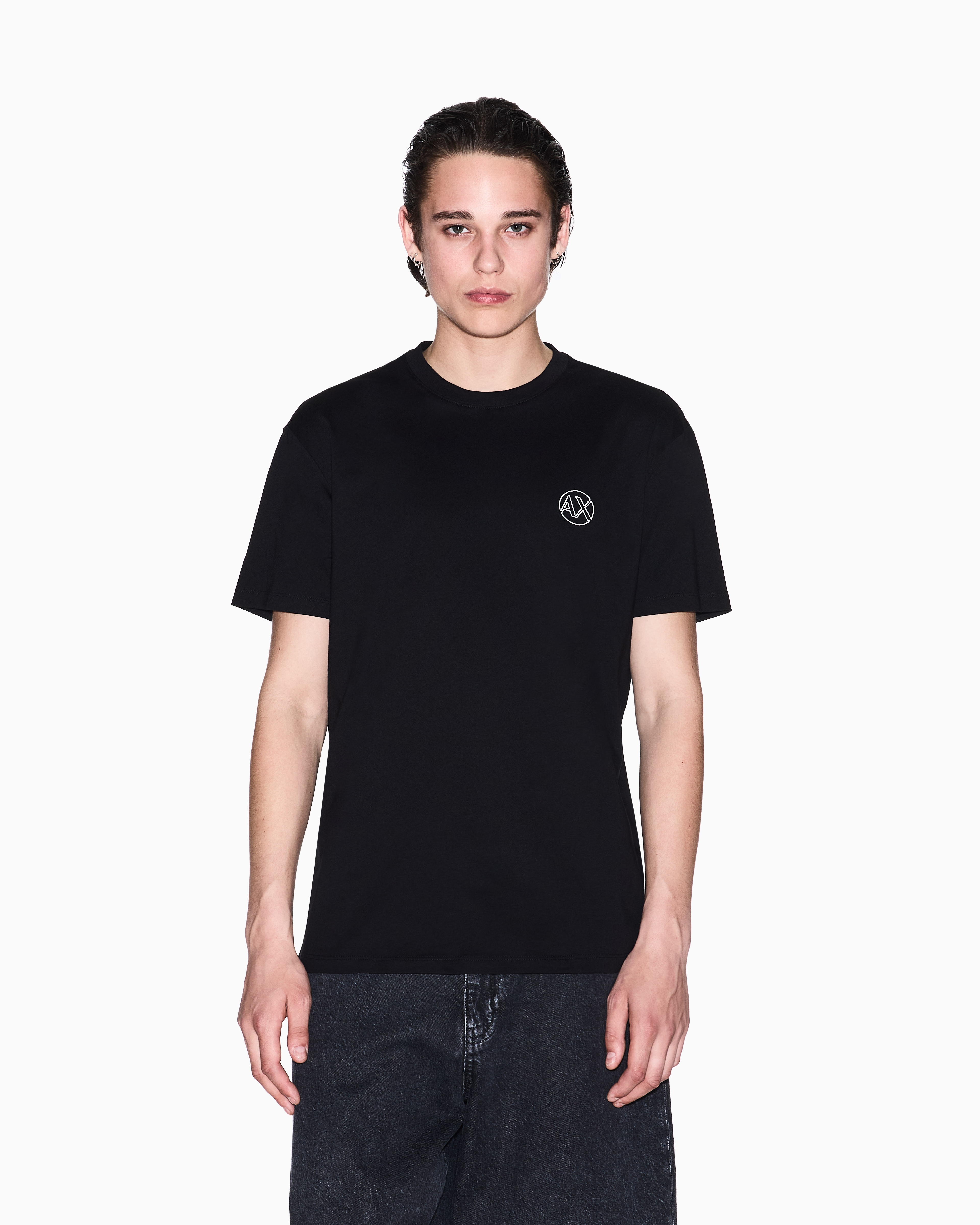 Regular fit T-shirt with logo and patch on the chest
