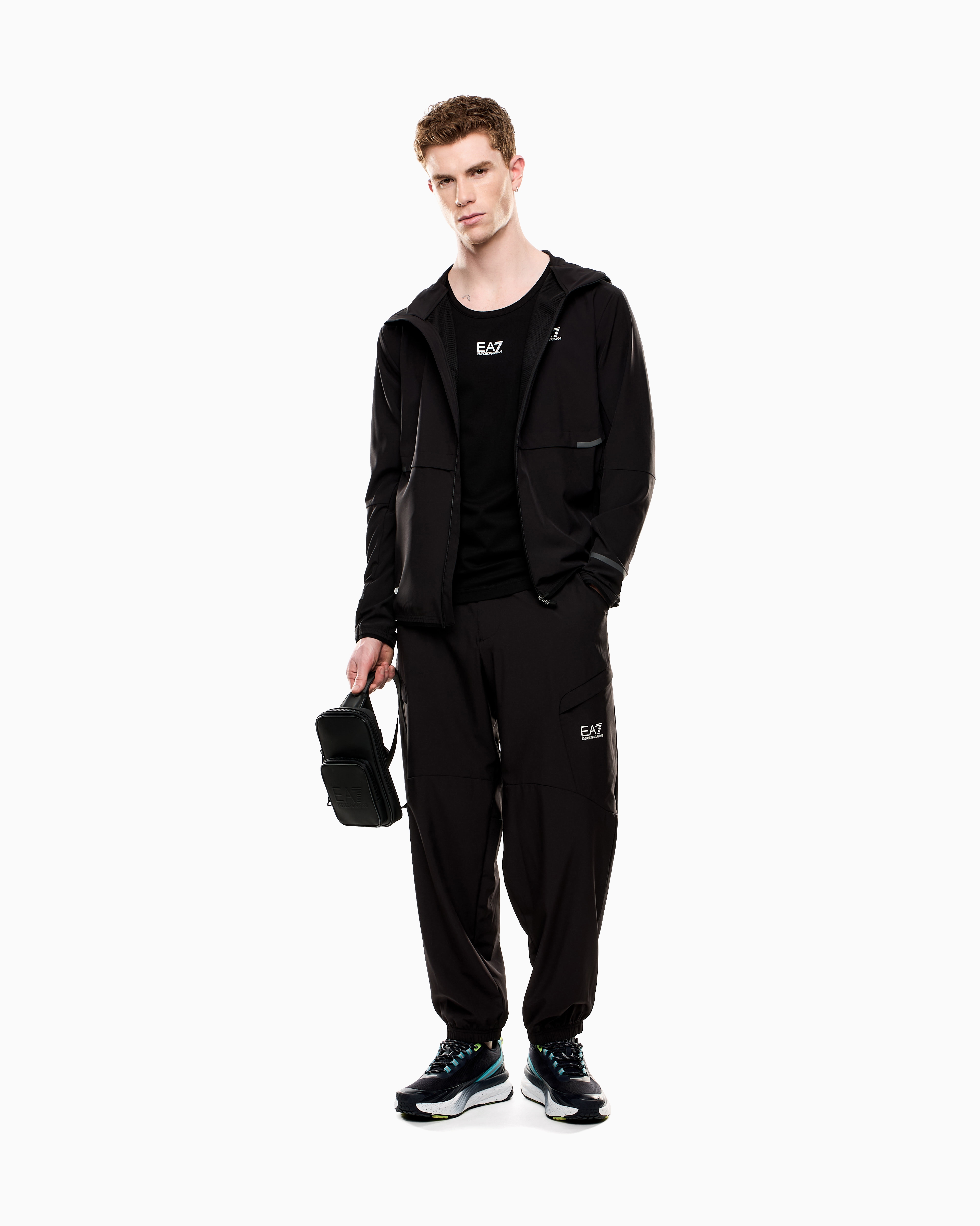 YA−MAN LA-7 Dynamic Athlete zip-up sweatshirt in VENTUS7 technical
