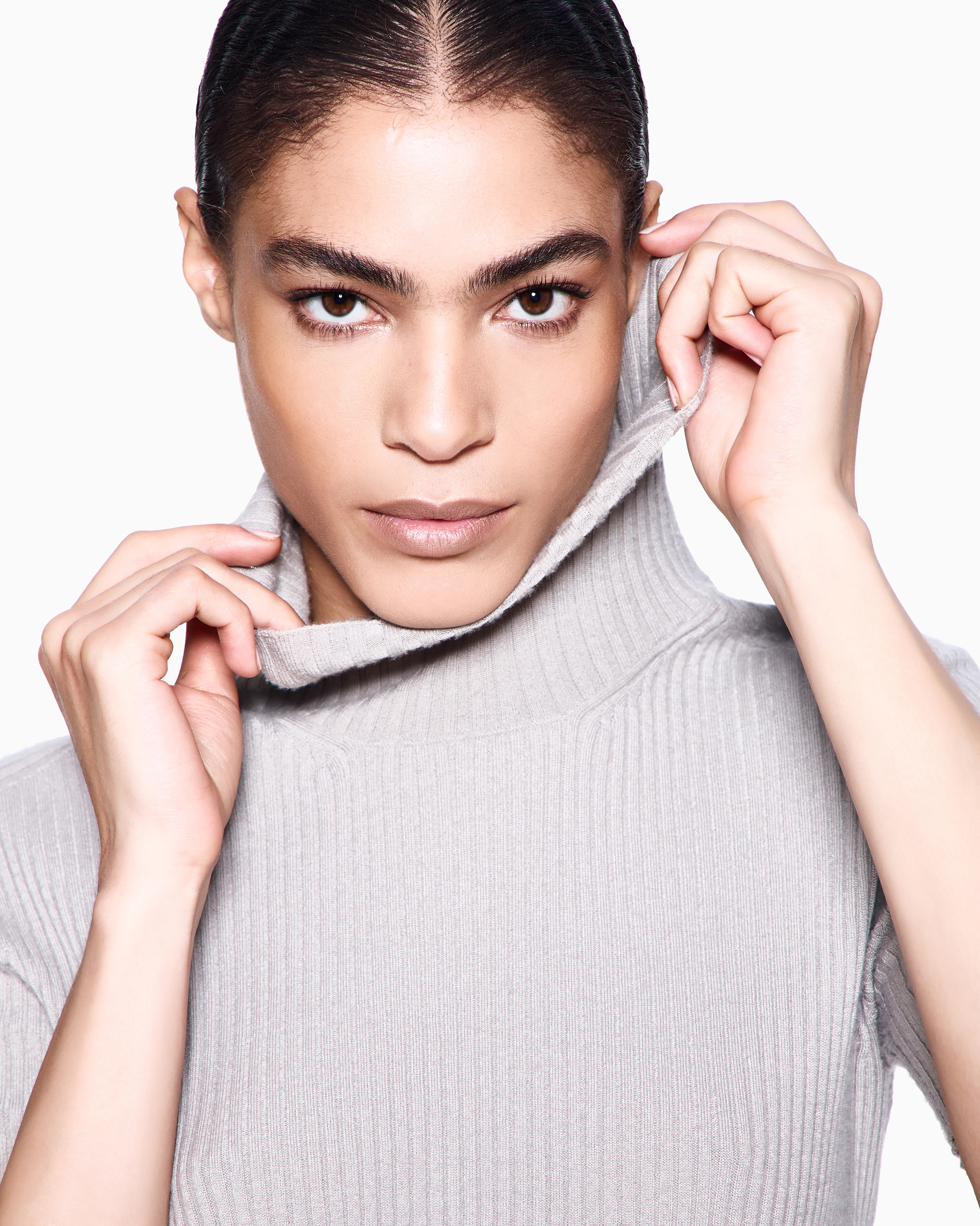 Giorgio Armani Short-sleeved Cashmere Rollneck Jumper In Neutral