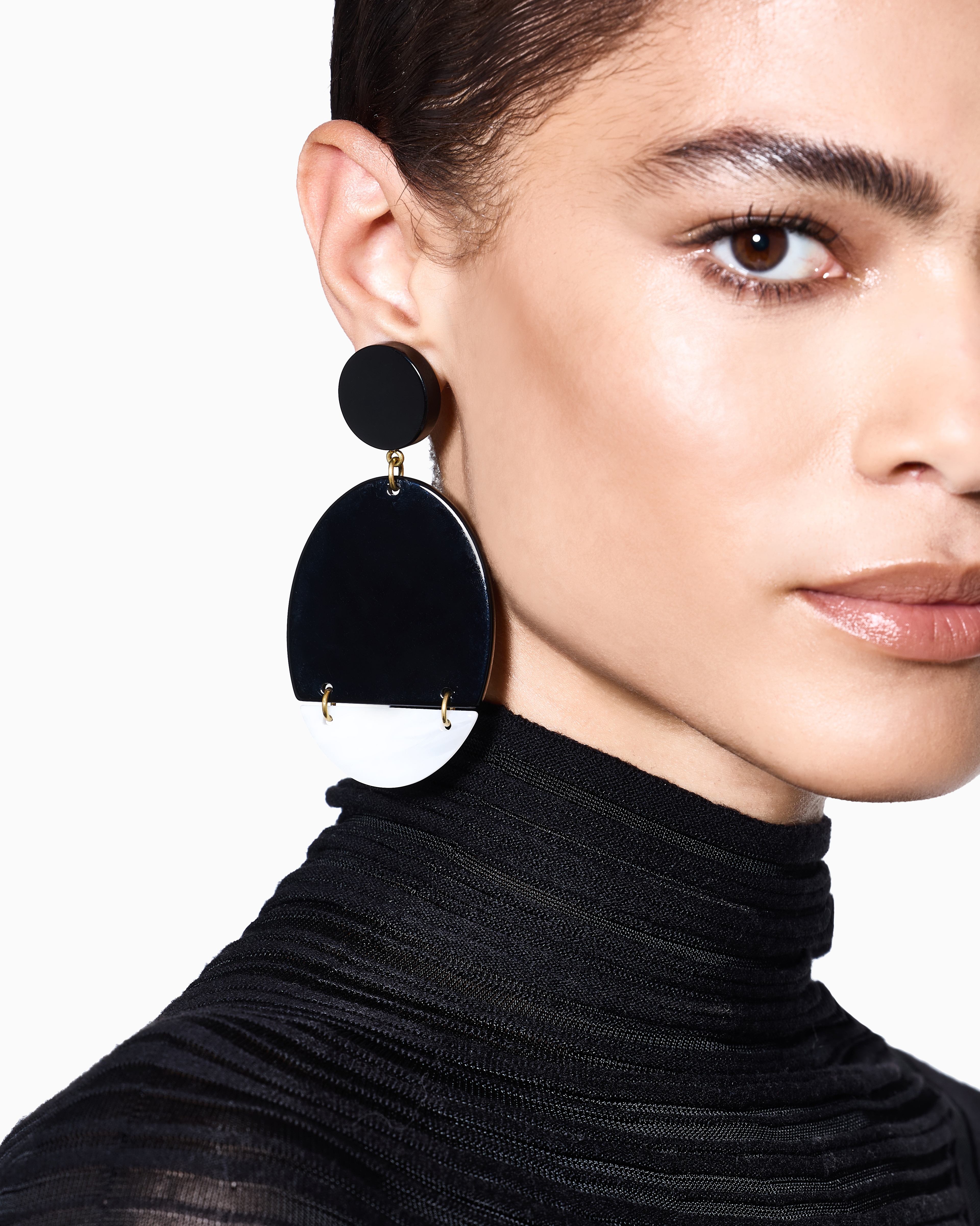 Giorgio Armani Boucles D'oreilles Pendantes À Clip En Résine Bicolore