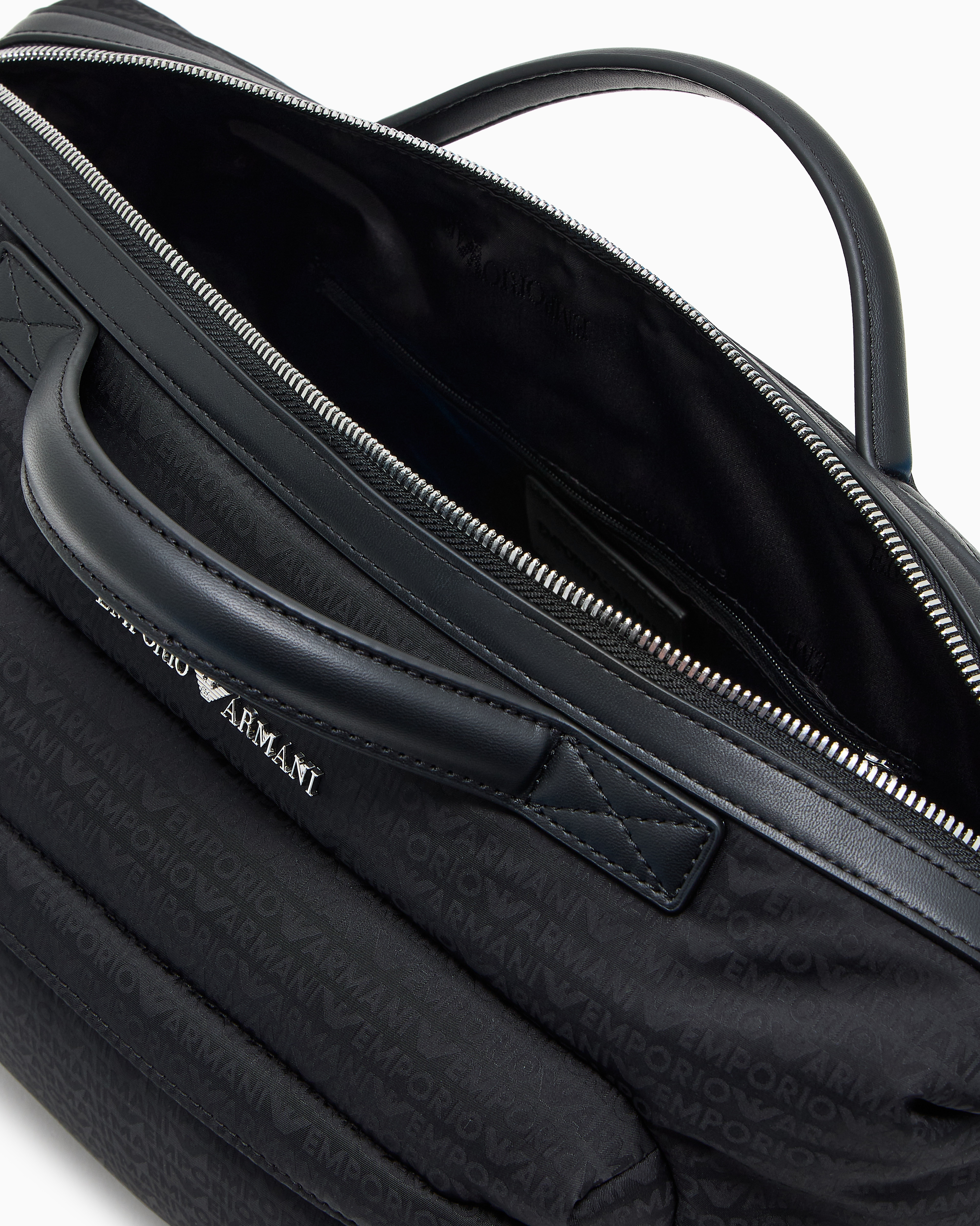 バッグ SS2000 EMPORIO ARMANI NYLON BAG Nylon washbag with all-over jacquard eagle | Emporio Armani