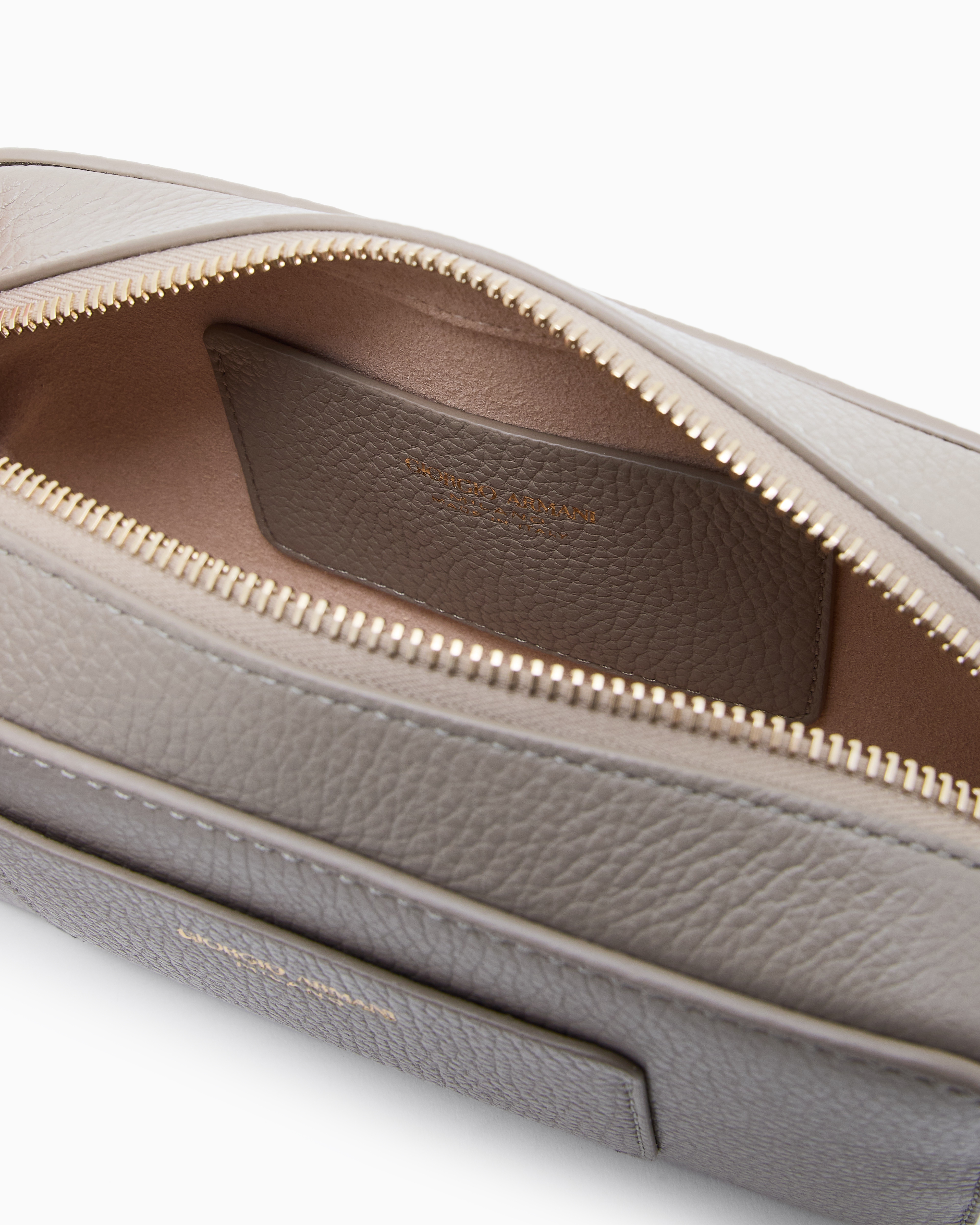 クラッチバッグ GIORGIO ARMANI FW25 BEAUTY CASE (GW002225 AF14186 U6032) undefined
