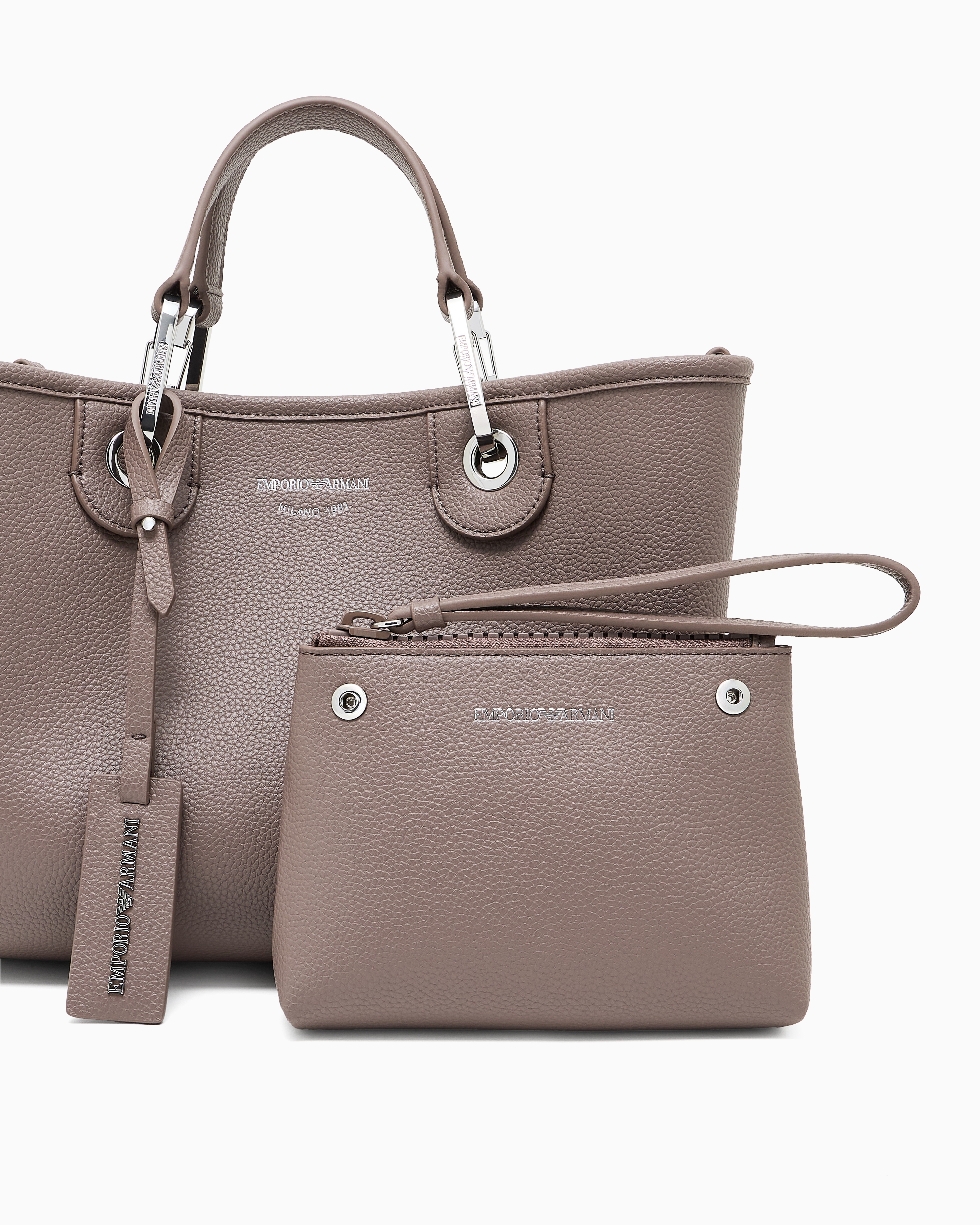 【Emporio Armani】MyEA ラージ ロゴ ショッパーバッグ ディア柄 Emporio Armani】MyEA ラージ ロゴ ショッパーバッグ ディア柄