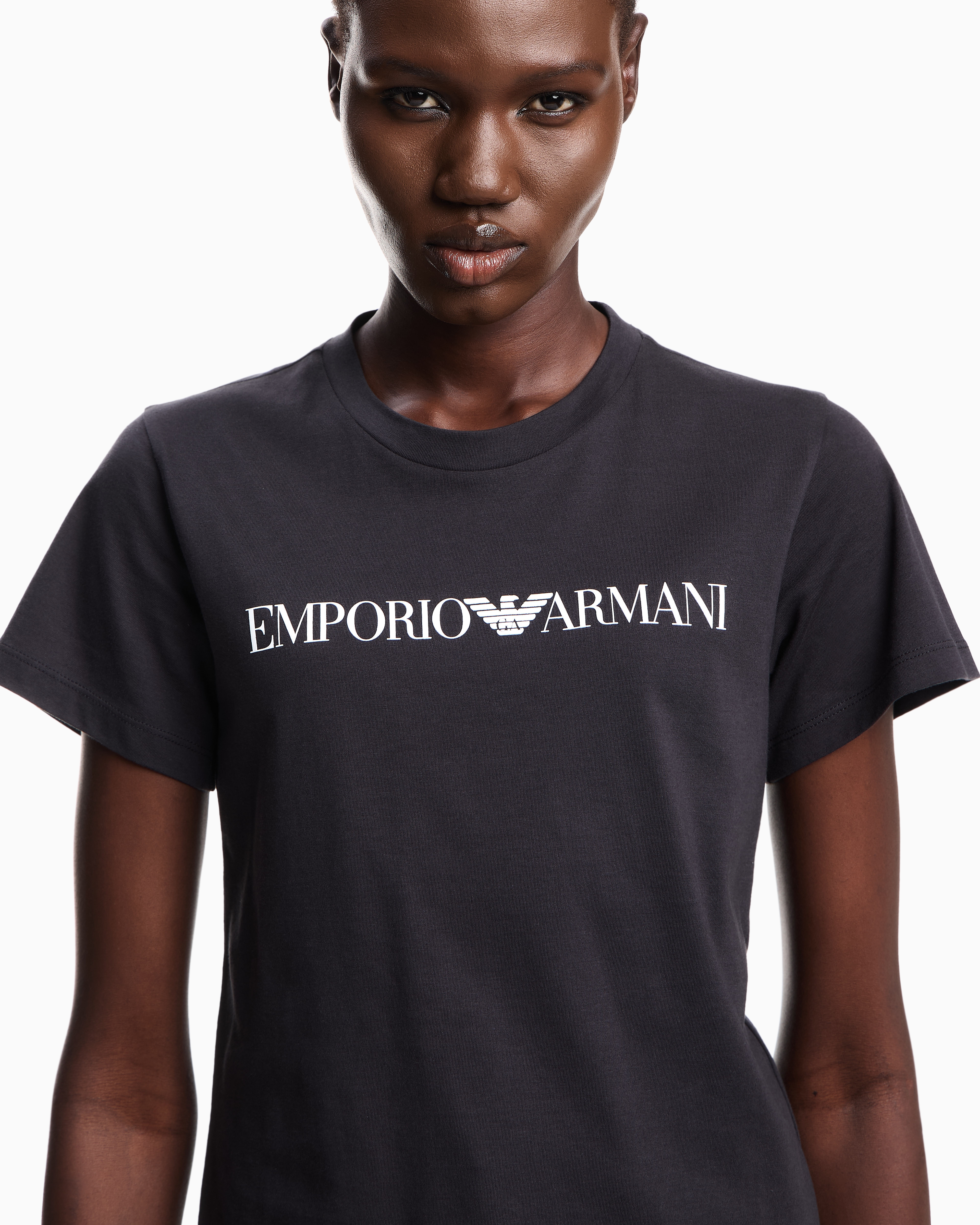 国内発送☆EMPORIO ARMANI ASV Tシャツジャージーロゴ入りネック ASV Tシャツ オーガニックジャージー ロゴプリント | Emporio Armani