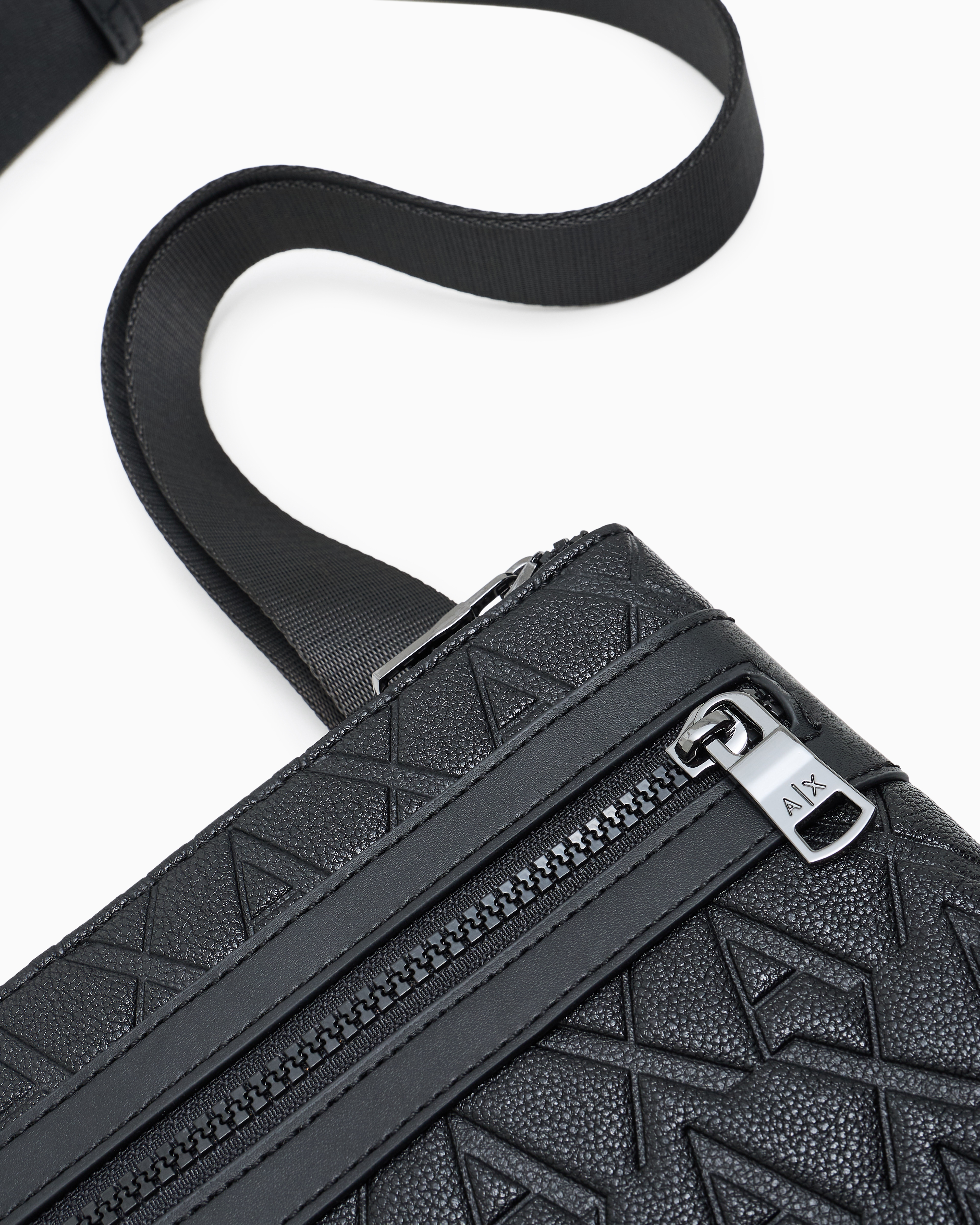 ショルダーバッグ ARMANI EXCHANGE Men Shoulder bag Black XM000579AF12133 UC001 undefined