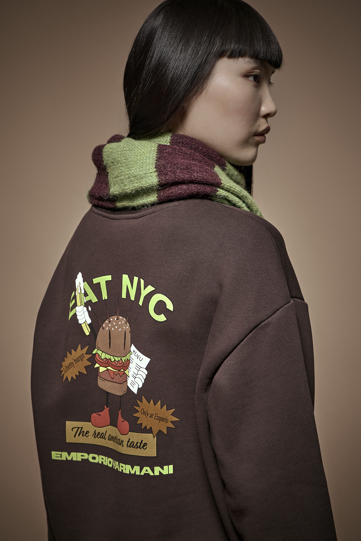 実質の通年物58，000円新品EMPORIO ARMANIアルマーニ★丈夫で楽ちん！ストレッチツイルのスリムフィットチノ【52＝36インチ】 通年物58,000円新品EMPORIO ARMANIアルマーニ☆幾何学模様、二重前立てが