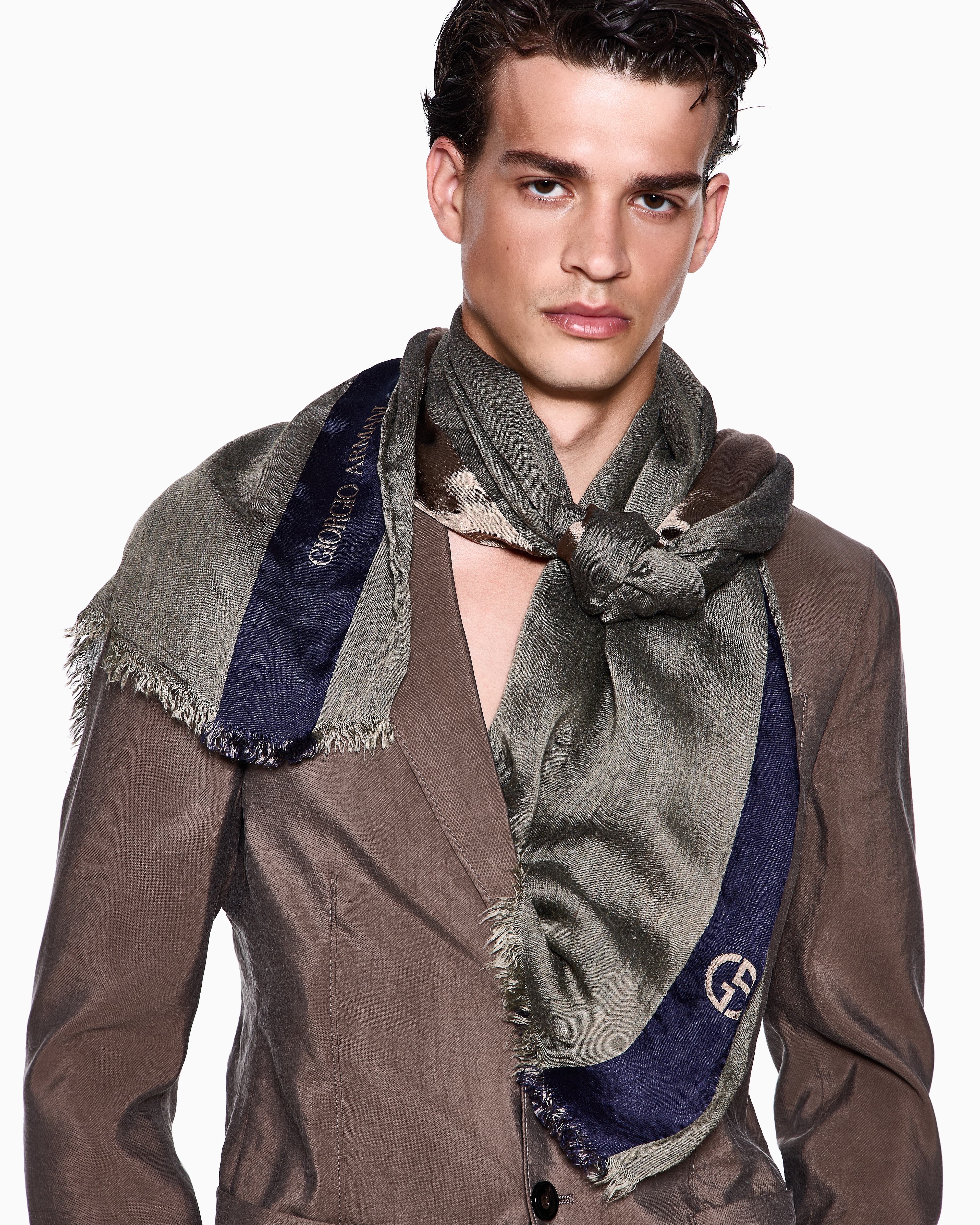 Giorgio Armani　 GAロゴストール EW001433_AF14612_UA244_G_SS202