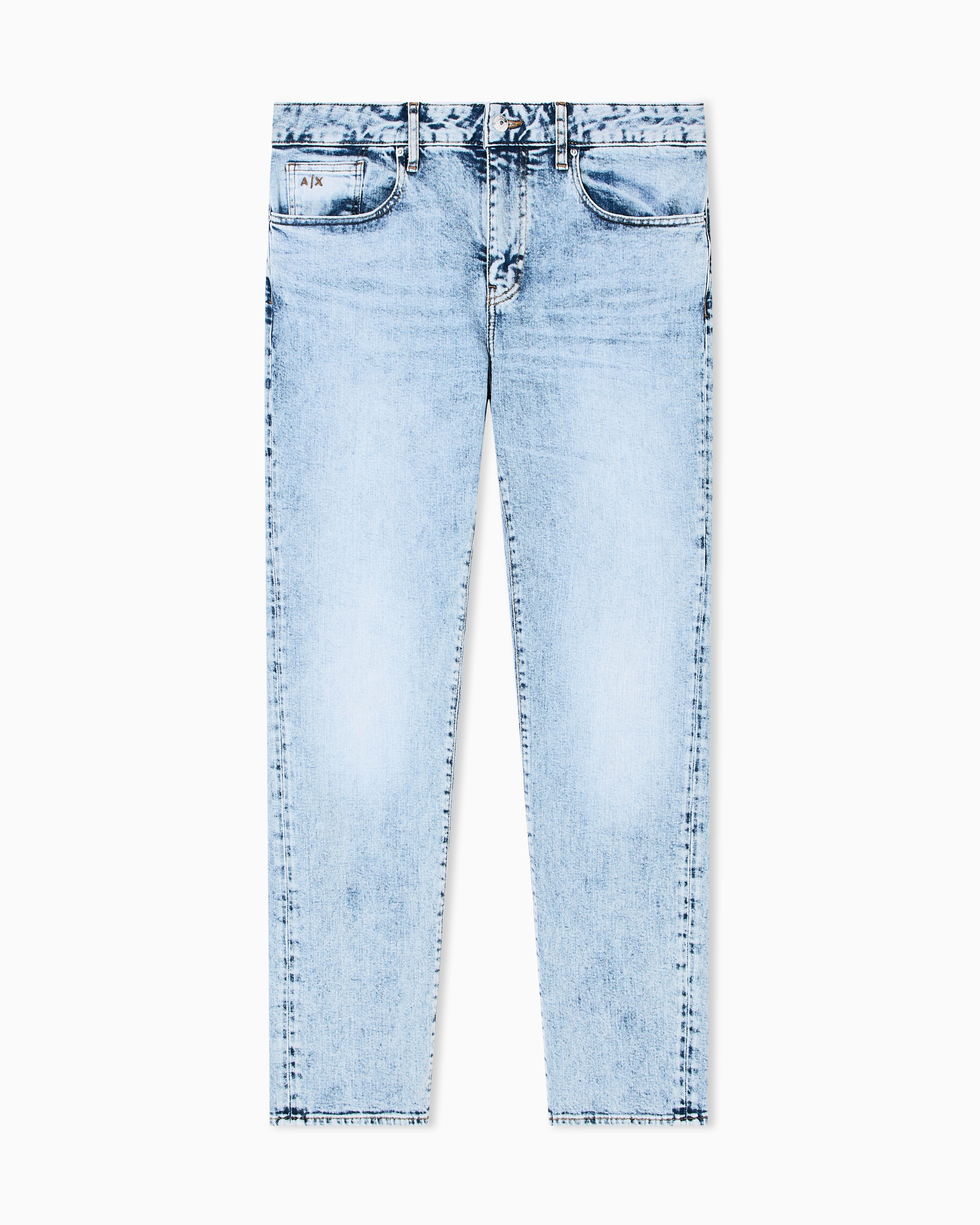 XM000070_AF18811_MB003_F_FW202