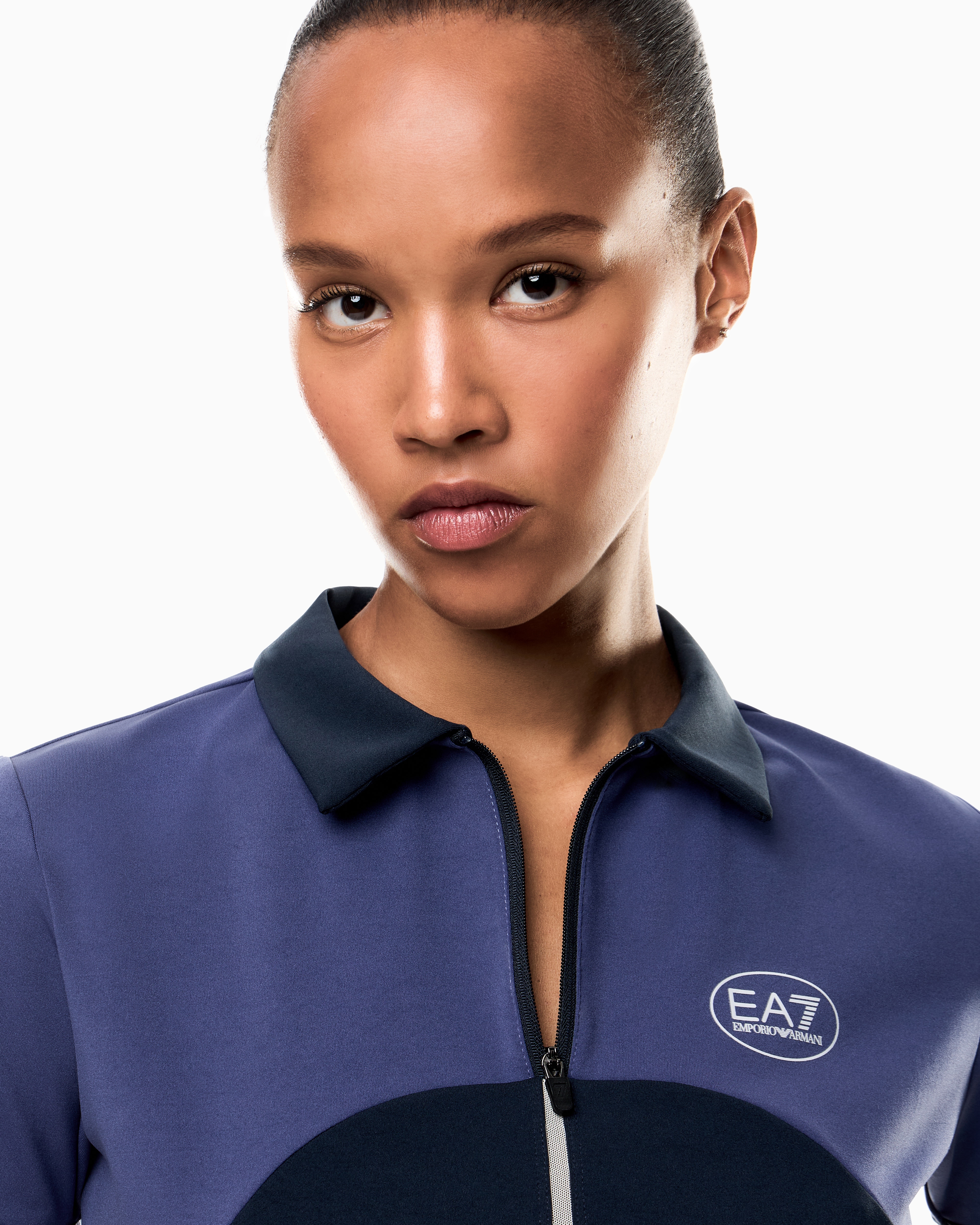 EA7 テニスウェア ノースリーブドレスとショートパンツ EA7 テニスウェア ノースリーブドレスとショートパンツ