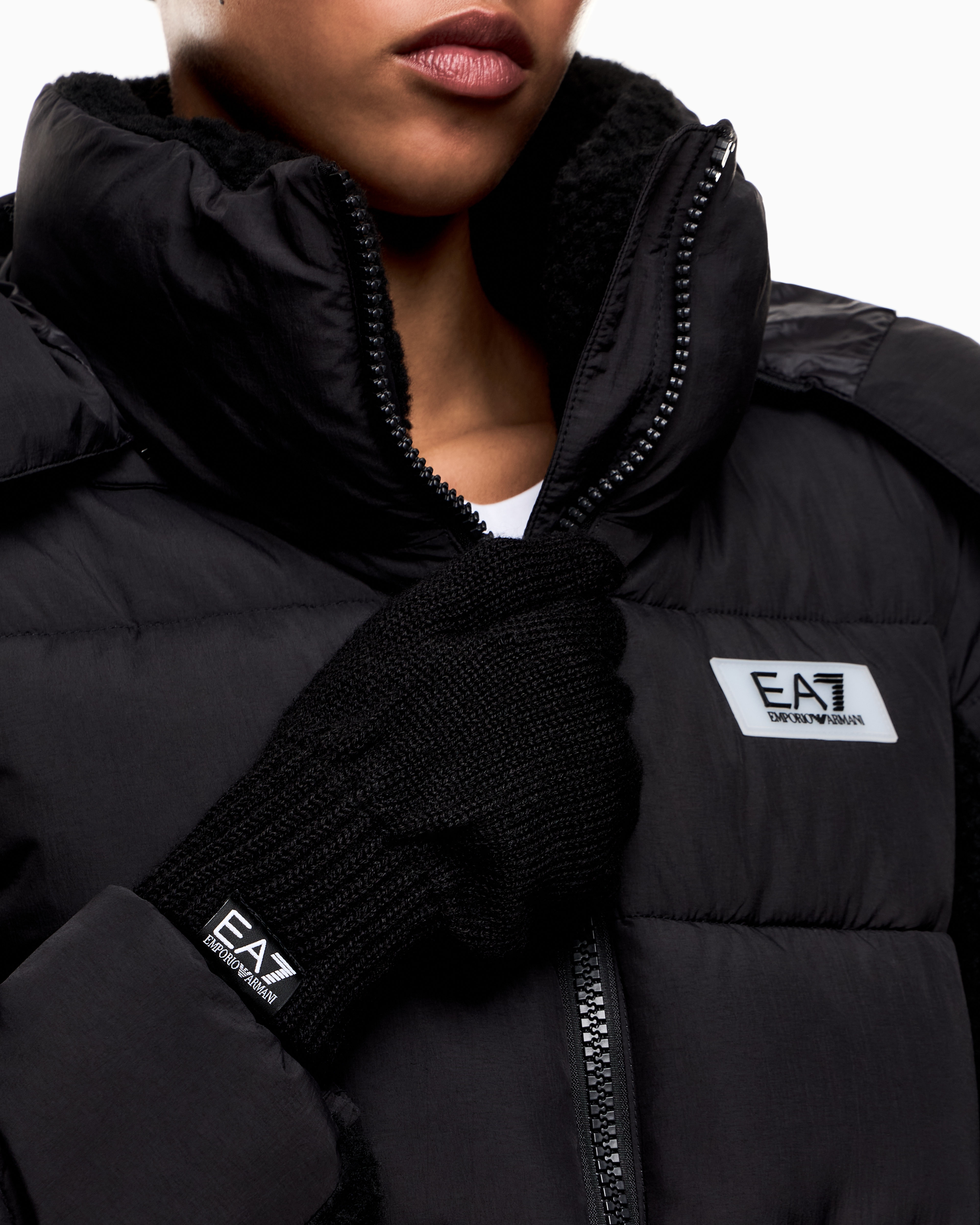 Ea7 Wool-blend Gloves In Black