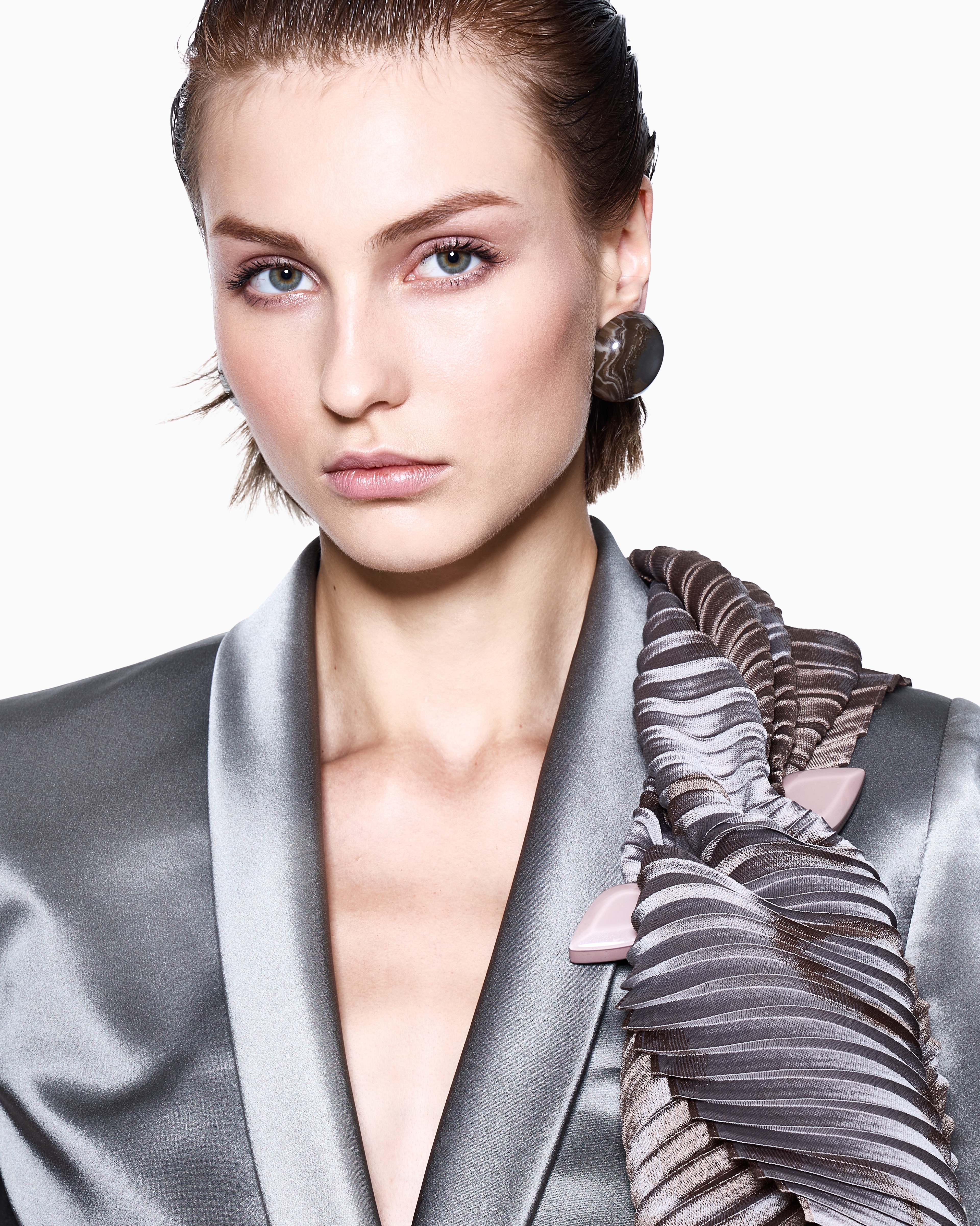 ジョルジュ　アルマーニのブローチ ブローチ - ジョルジオ アルマーニ（GIORGIO ARMANI