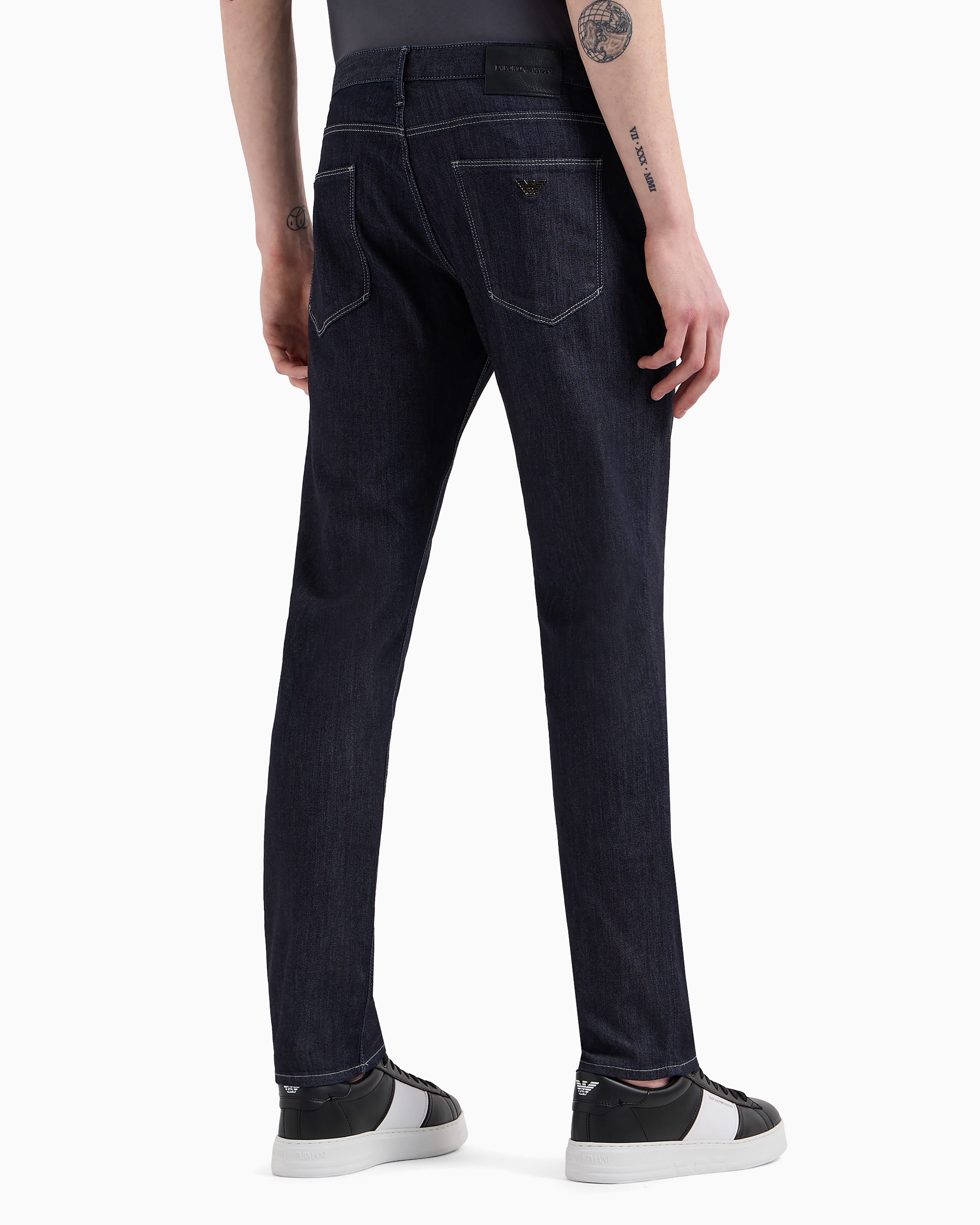 J06 Worn-effect wash, slim-fit, 8 oz denim jeans | Emporio
