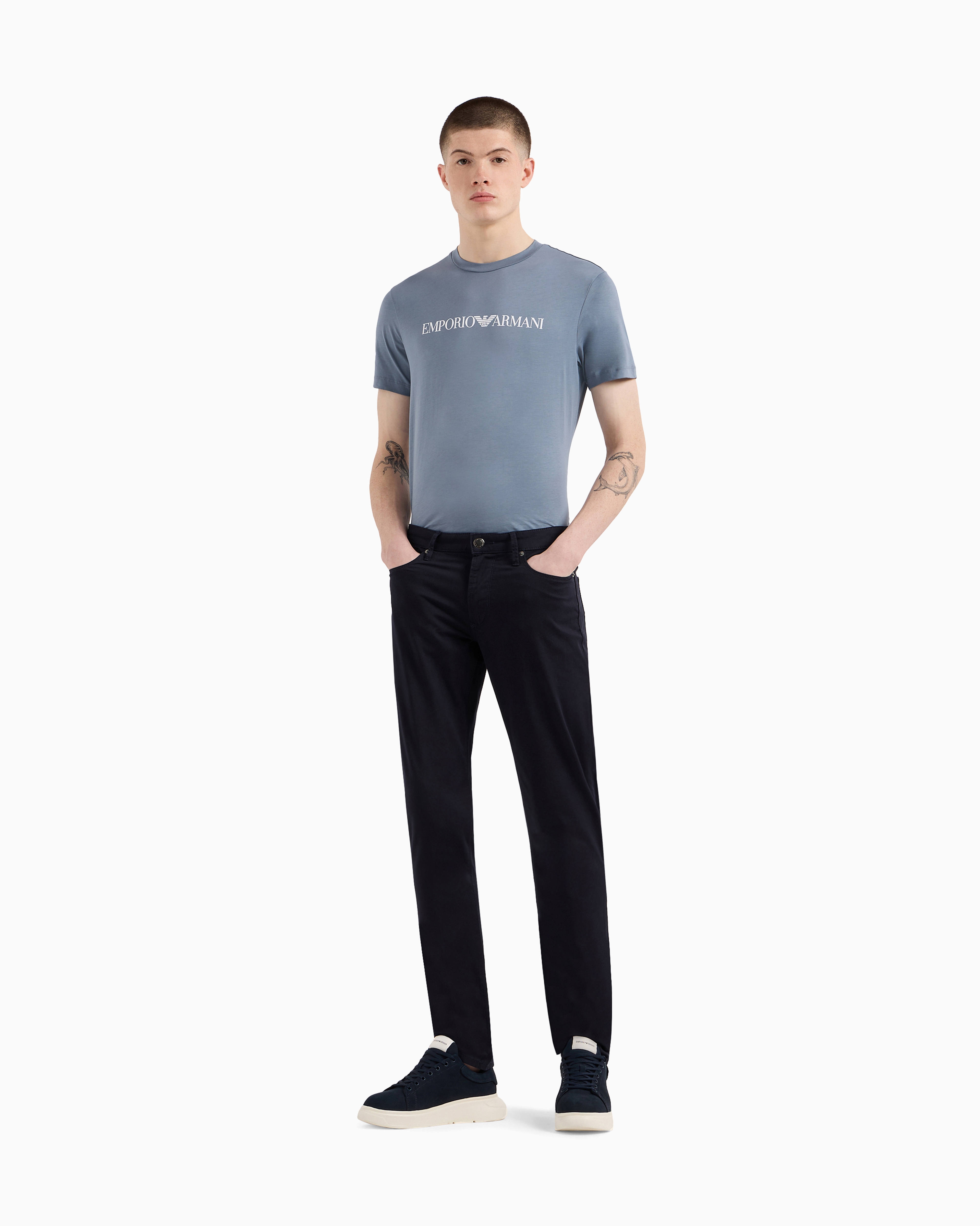 EMPORIO ARMANI ブラックパンツ スリムフィット スリムフィットパンツ J06 コンフォートストレッチギャバジン