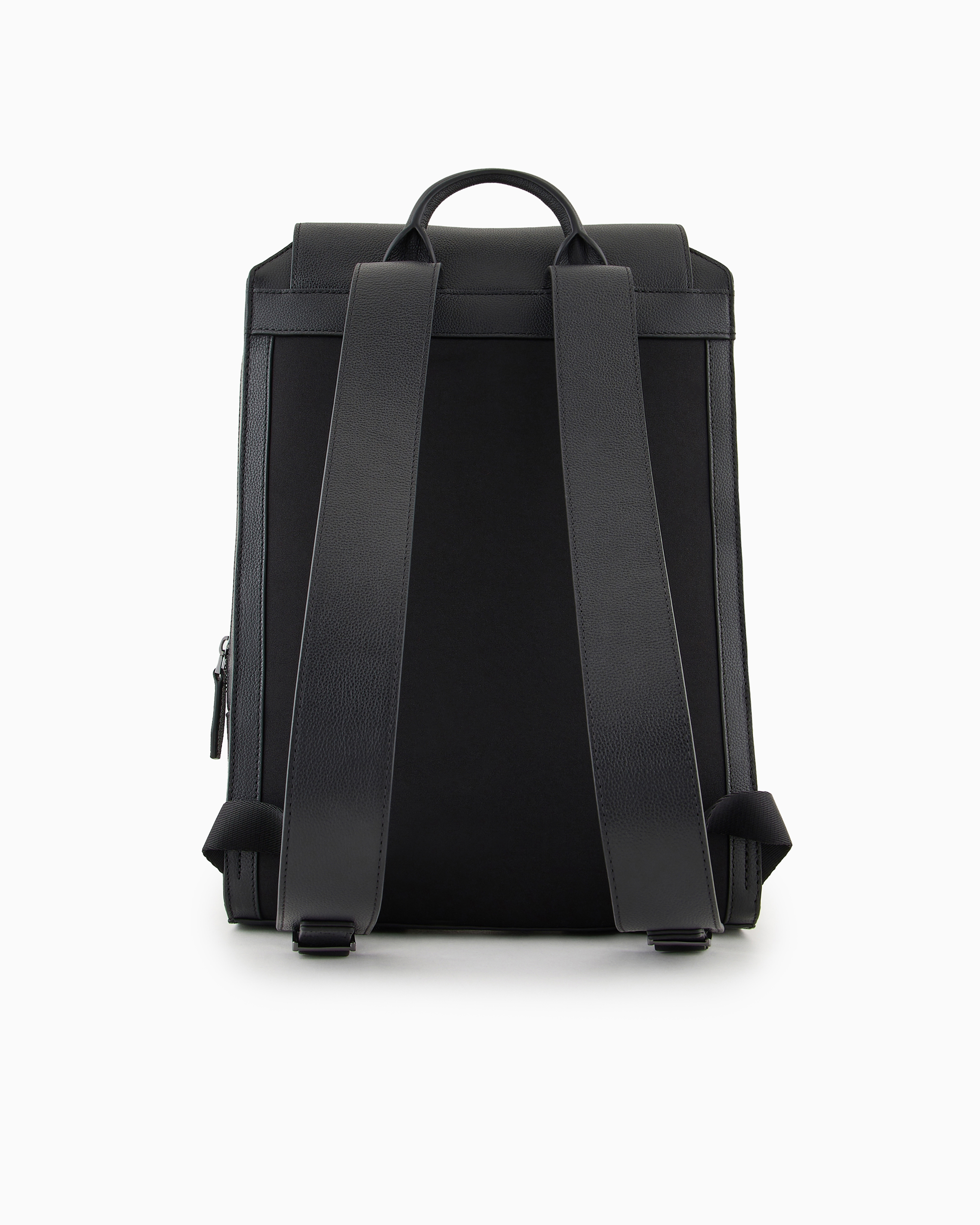 レザー製黒バックパック フラップ付き undefined