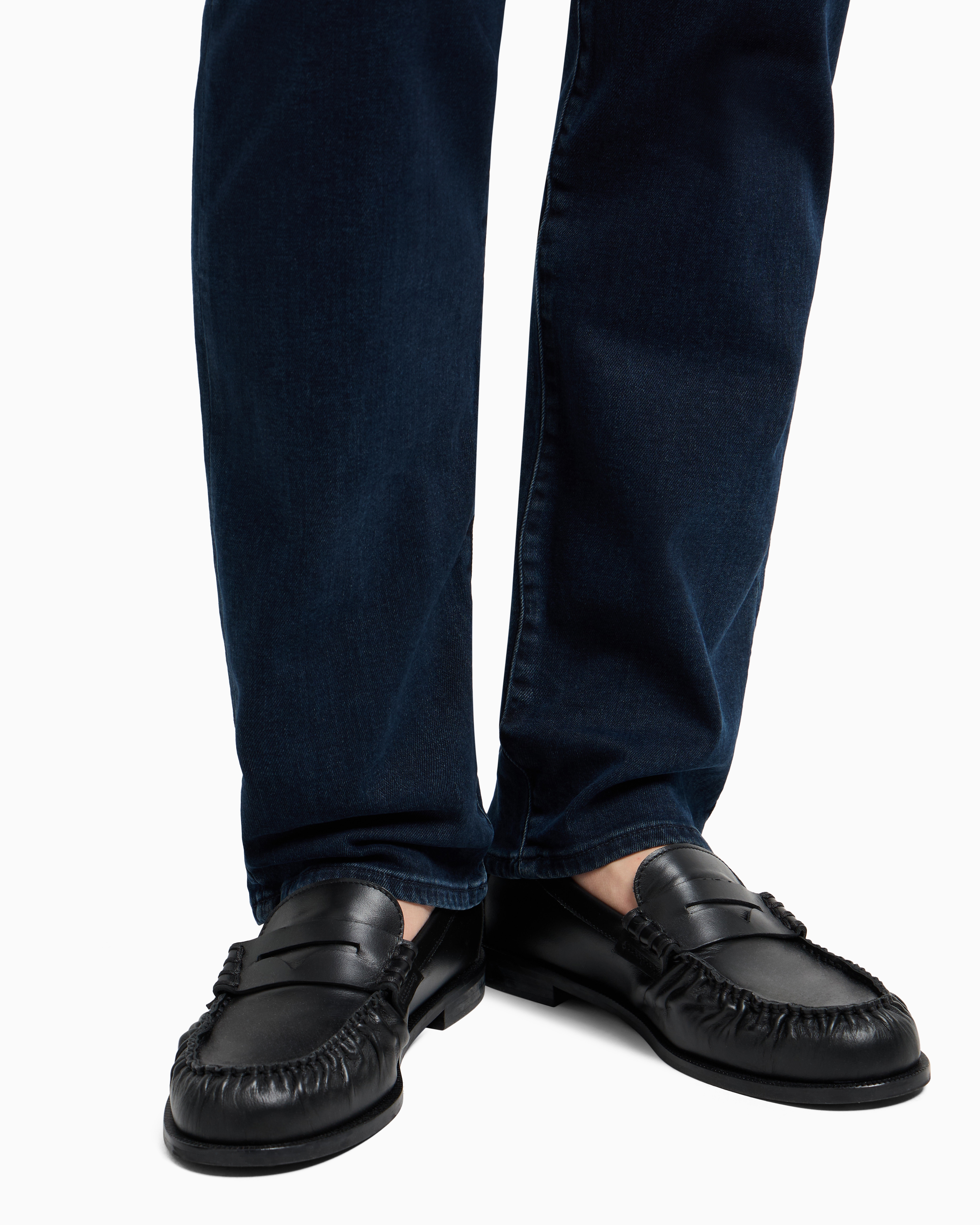 EMPORIO ARMANI デニム レギュラーフィット レザーパッチ 青 31 EMPORIO ARMANI デニム レギュラーフィット レザーパッチ 青 31