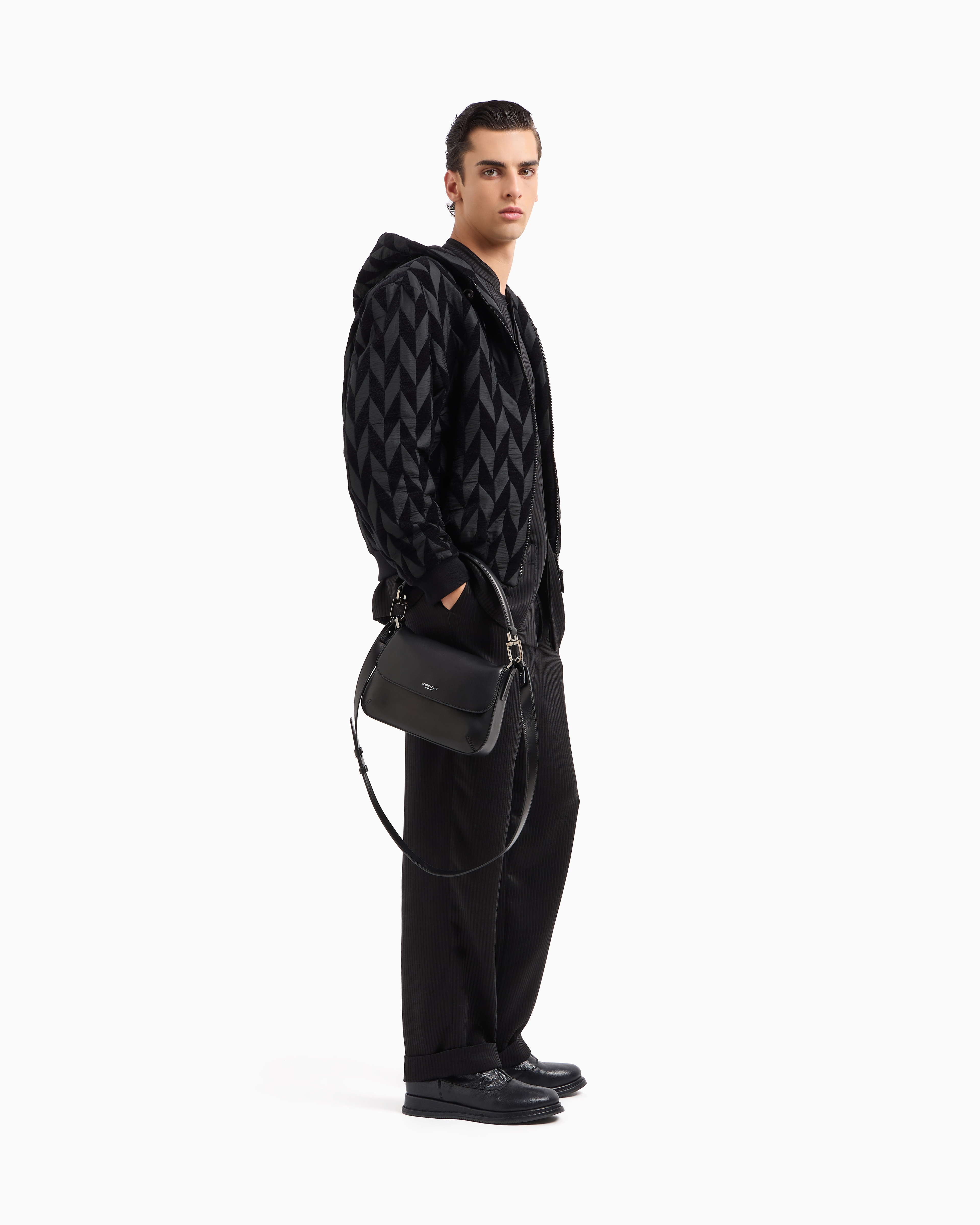 美品　GIORGIO ARMANI ハンドバッグ　バリステックナイロン　大容量 GIORGIO ARMANI レザーディティール ナイロン バックパック