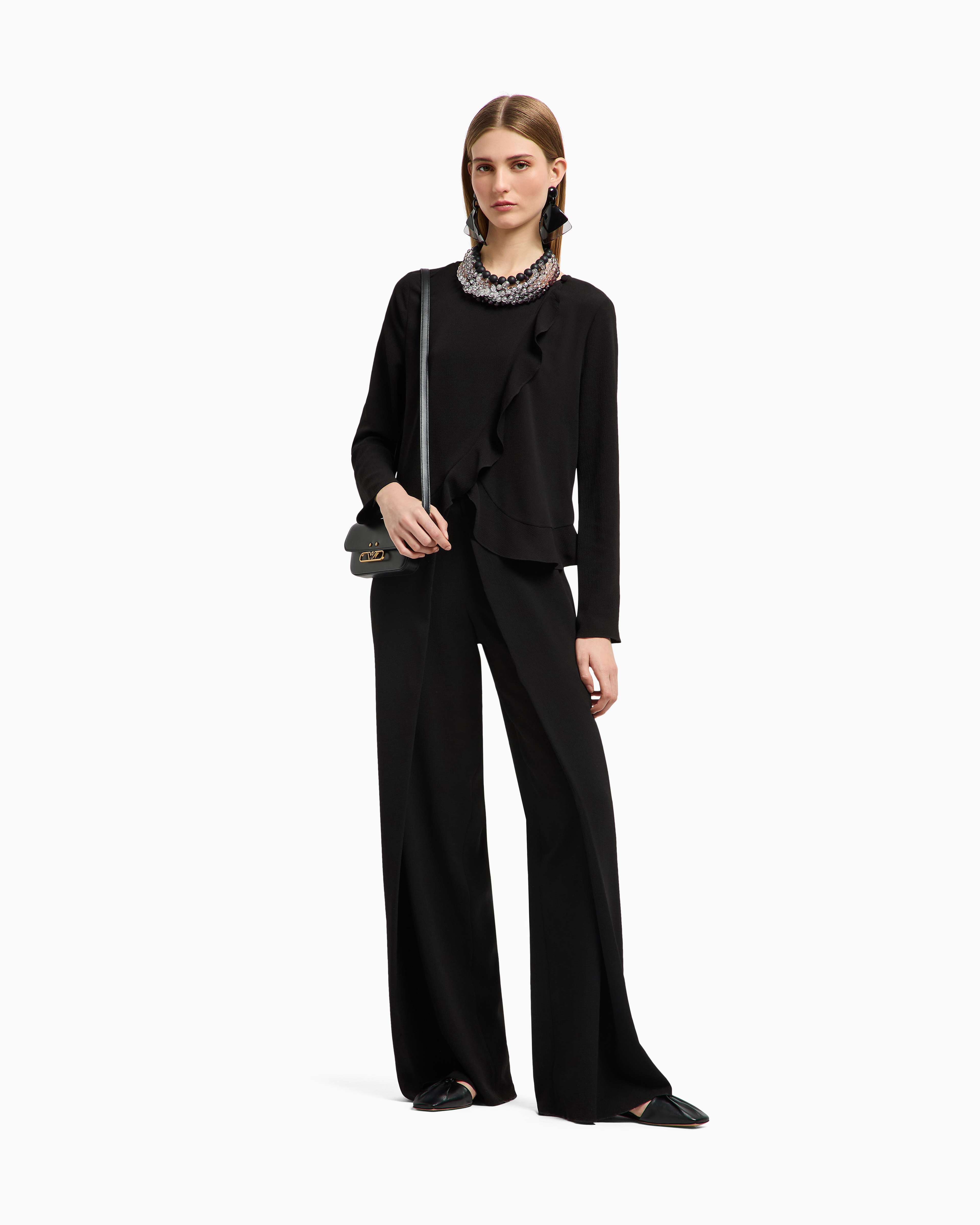 ★ EMPORIO ARMANI ★ イーグルマーク ショルダーバッグ エンポリオ アルマーニ】ショルダーバッグ ナイロン製 オール