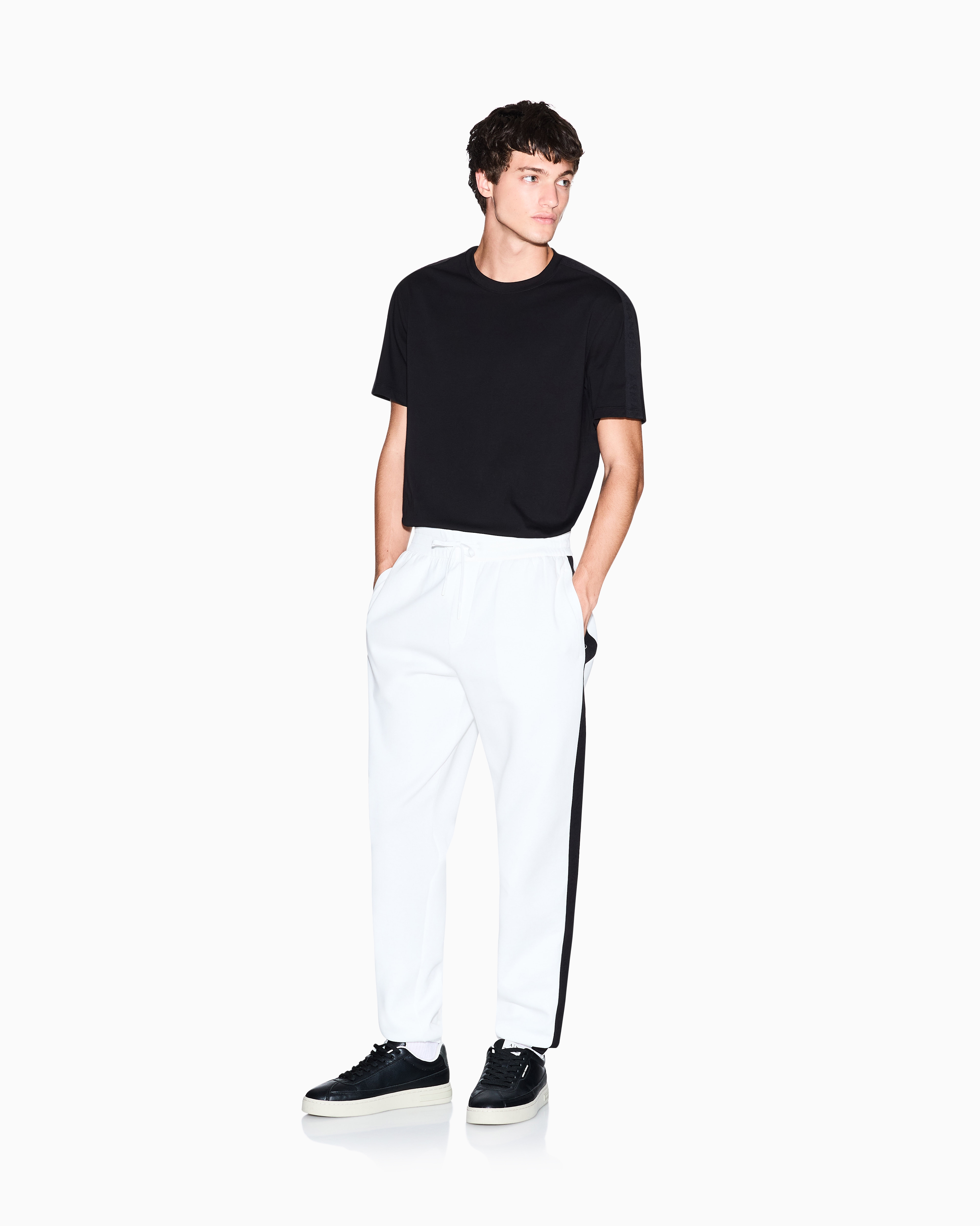 Armani Exchange - Contrasting regular fit tape t-shirt, Man, Black, Size: