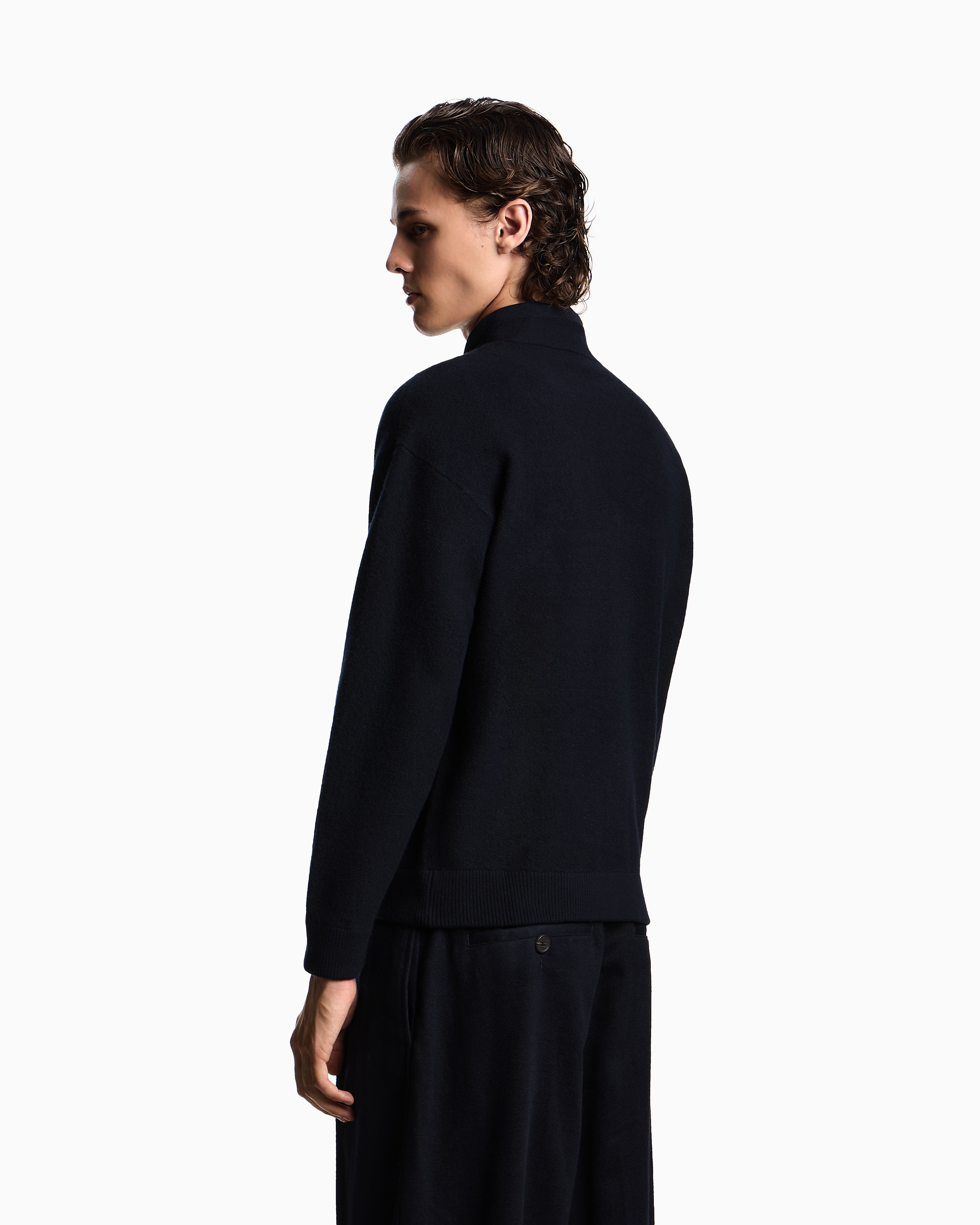 美品✨Giorgio Armani ブラック ニット ヴァージンウール GM001957_AF19069_FB016_F_FW202