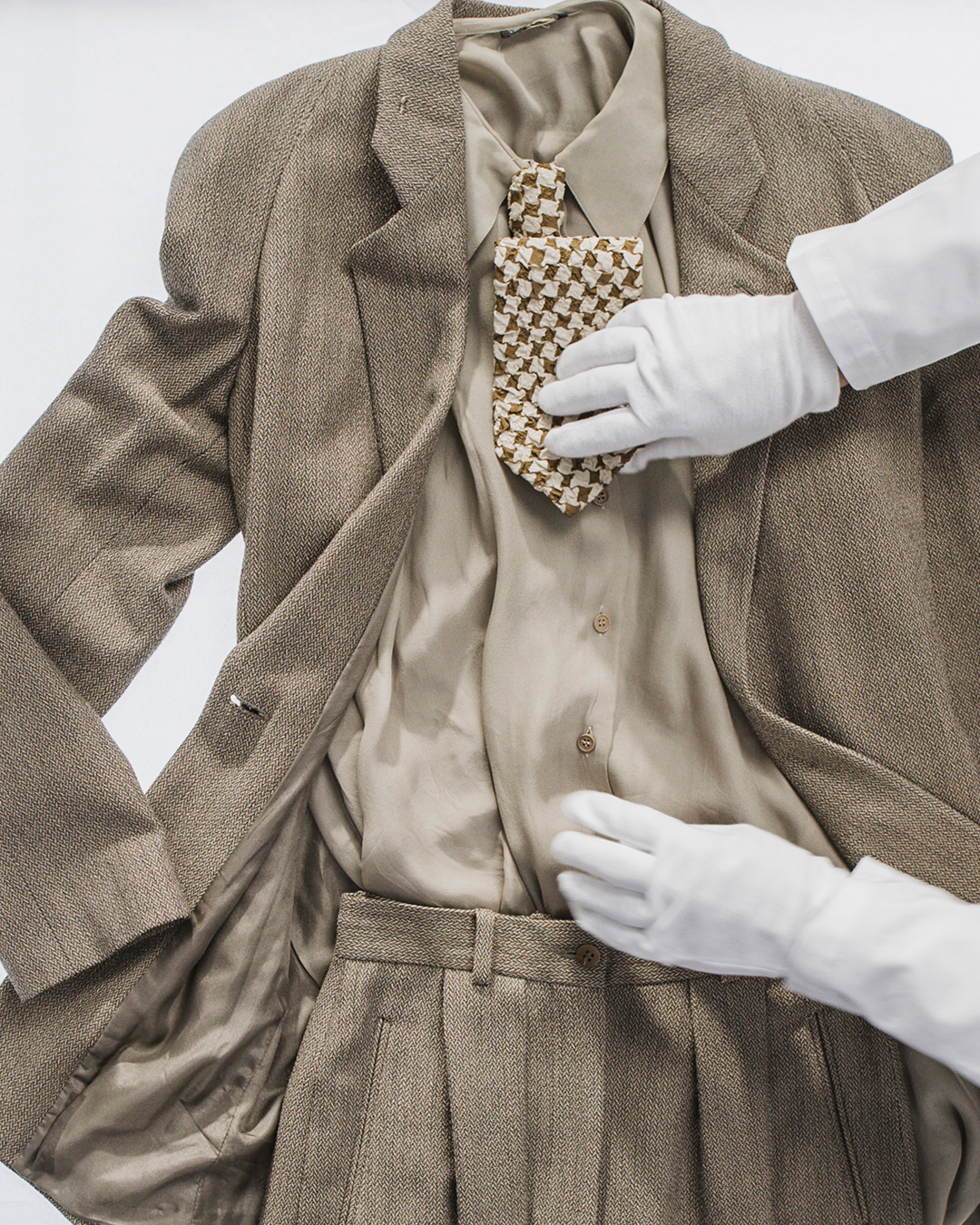 Armani_Archivio_Stillframe-