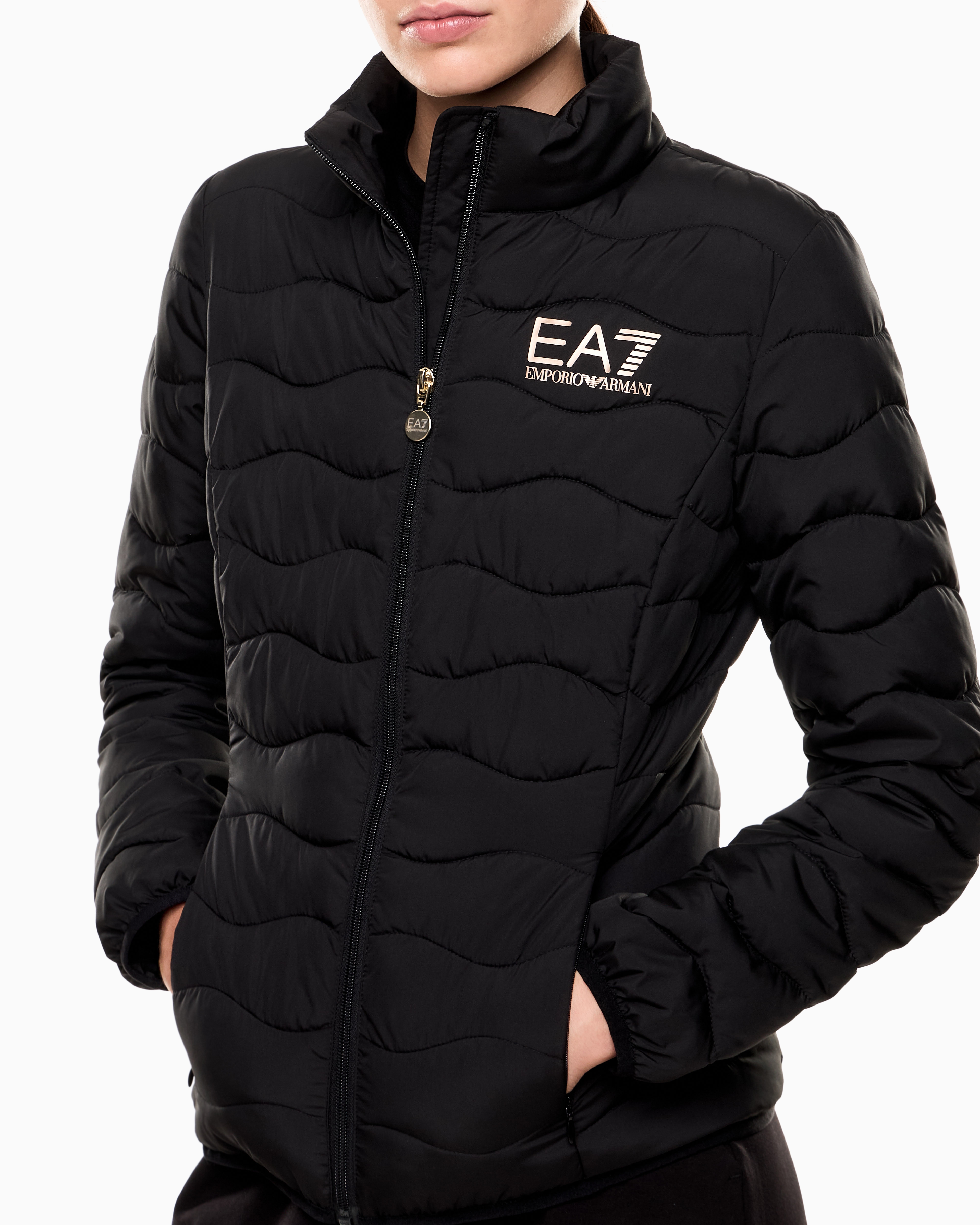 【新品同様◎】アルマーニコレツォーニ パッカブルナイロンコート ベルト 50 極美品 未使用】アルマーニコレツォーニ パッカブルナイロン