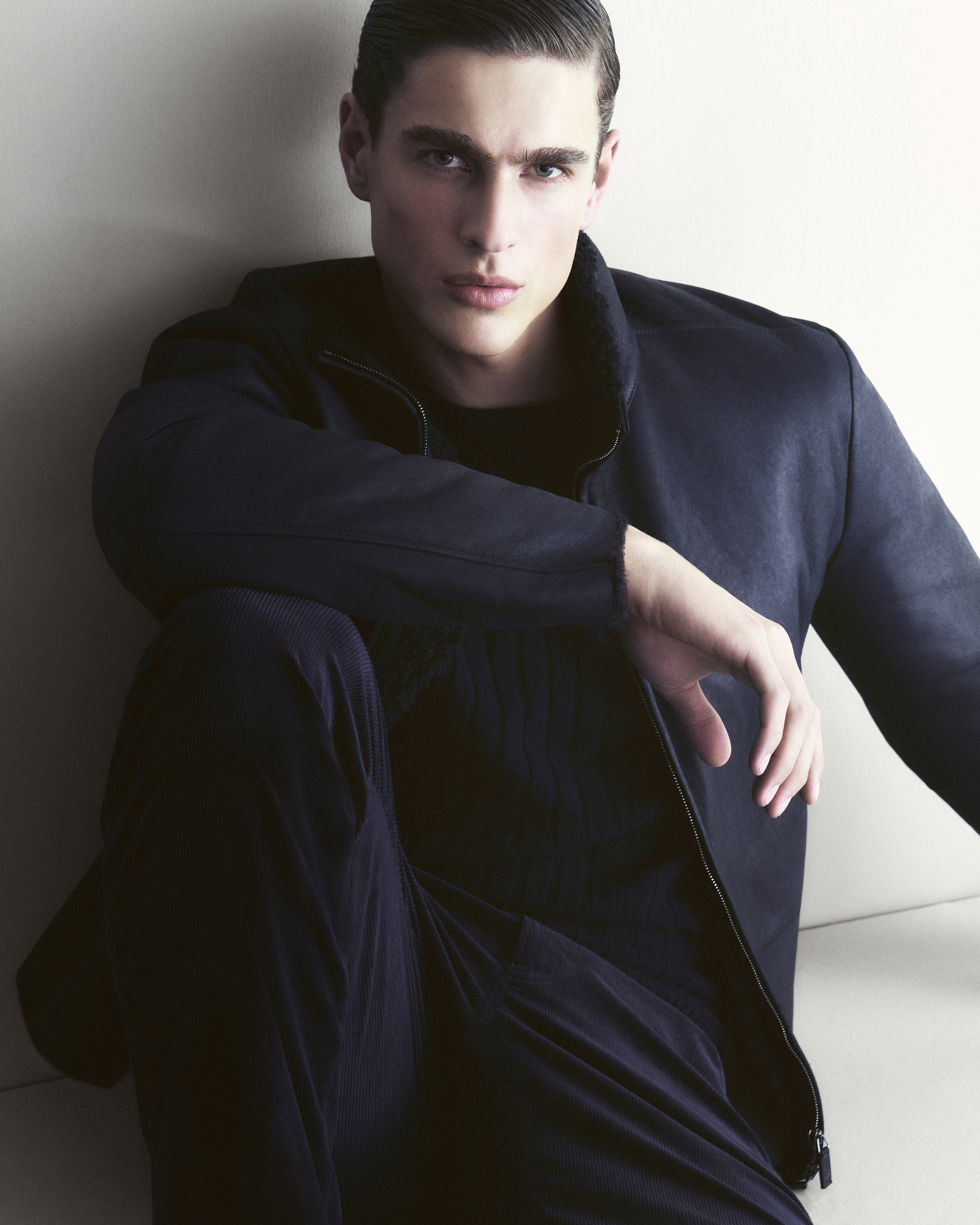 公式】ジョルジオ アルマーニ | メンズレザーウェア - アルマーニ公式