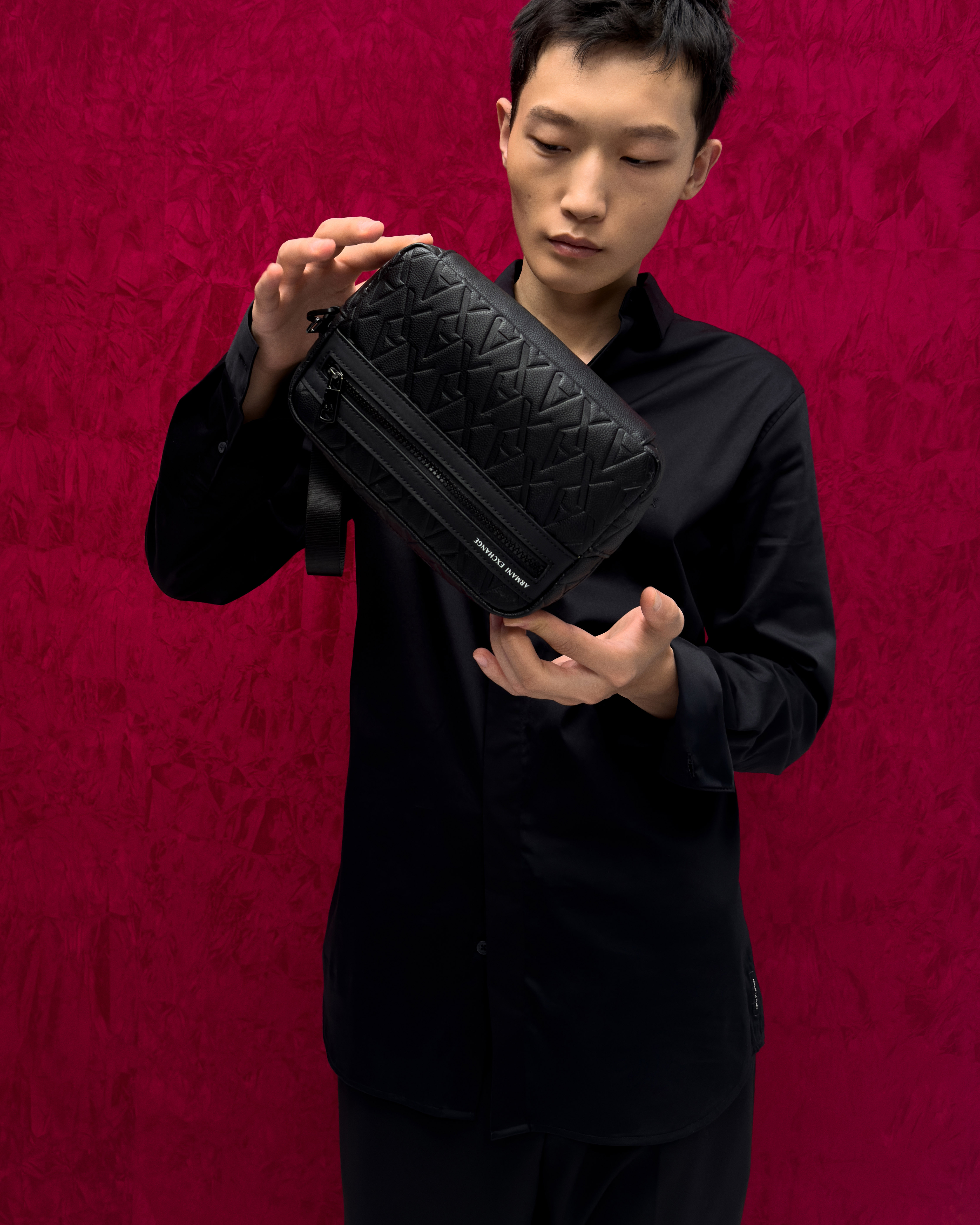 アルマーニ♡ EMPORIO ARMANI straight silhouette velvet pants.