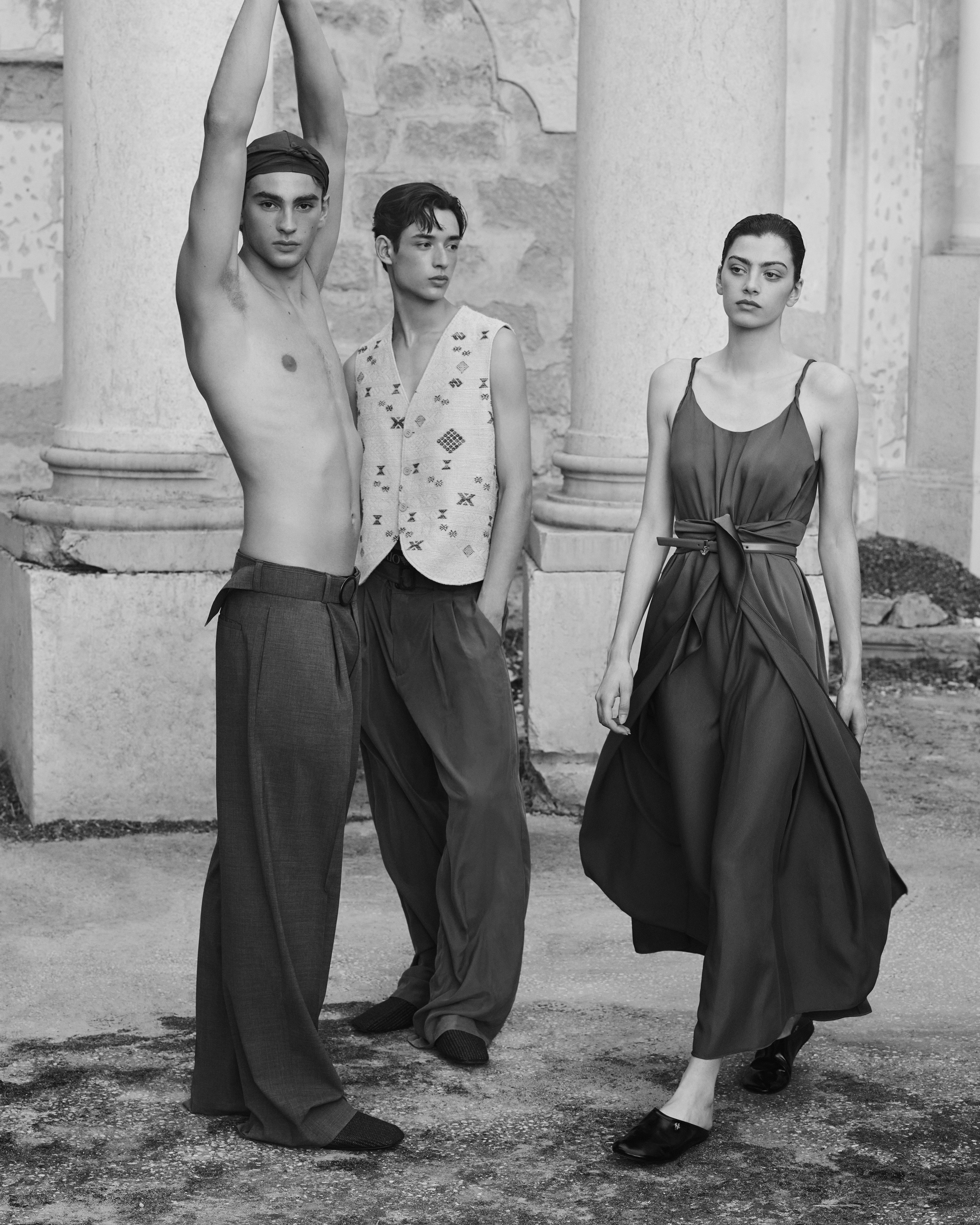 J8H relaxed-fit garment-dyed Lyocell trousers | Emporio Armani
