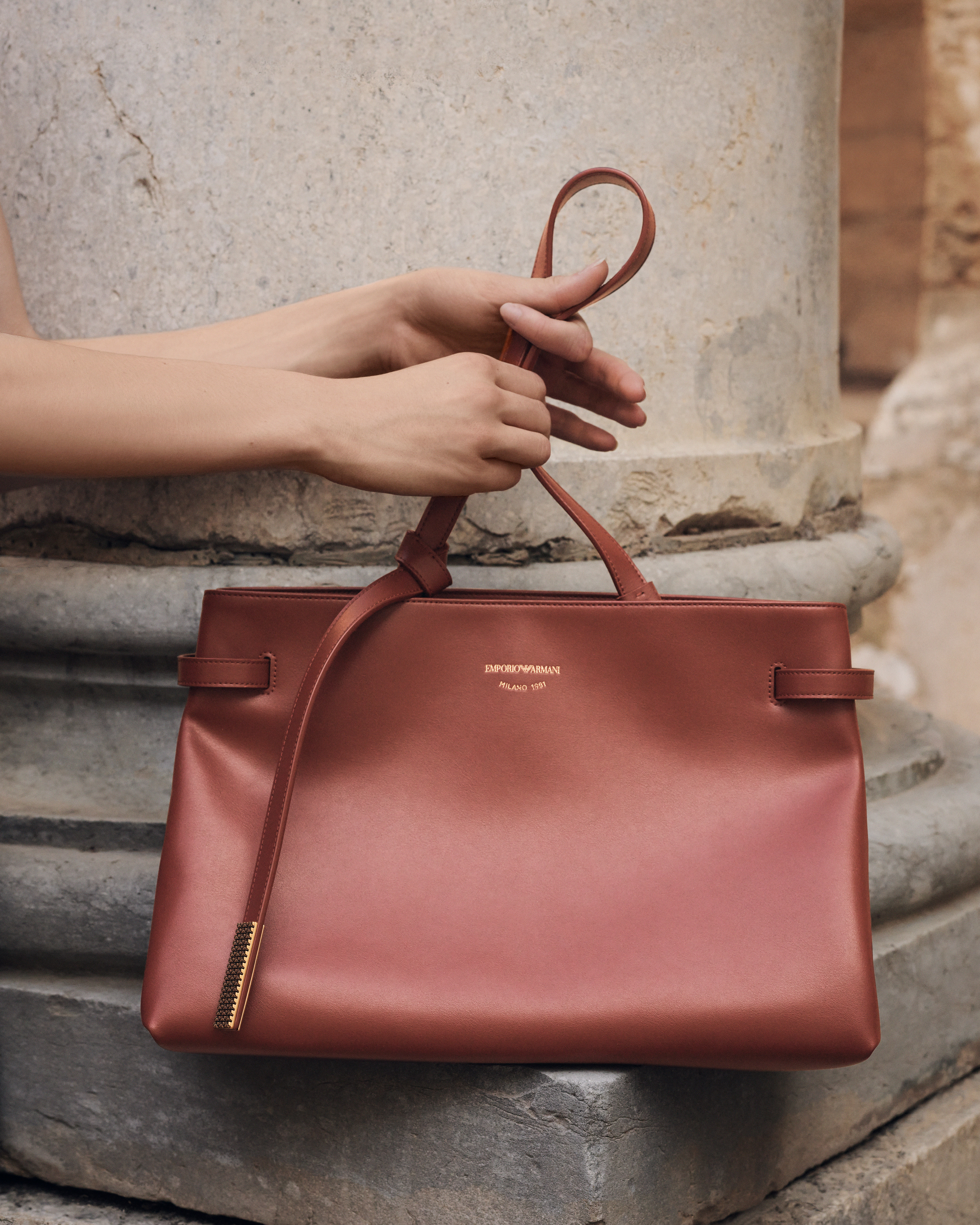 エンポリオ アルマーニ ウィメンズ |【公式】アルマーニオンラインストア