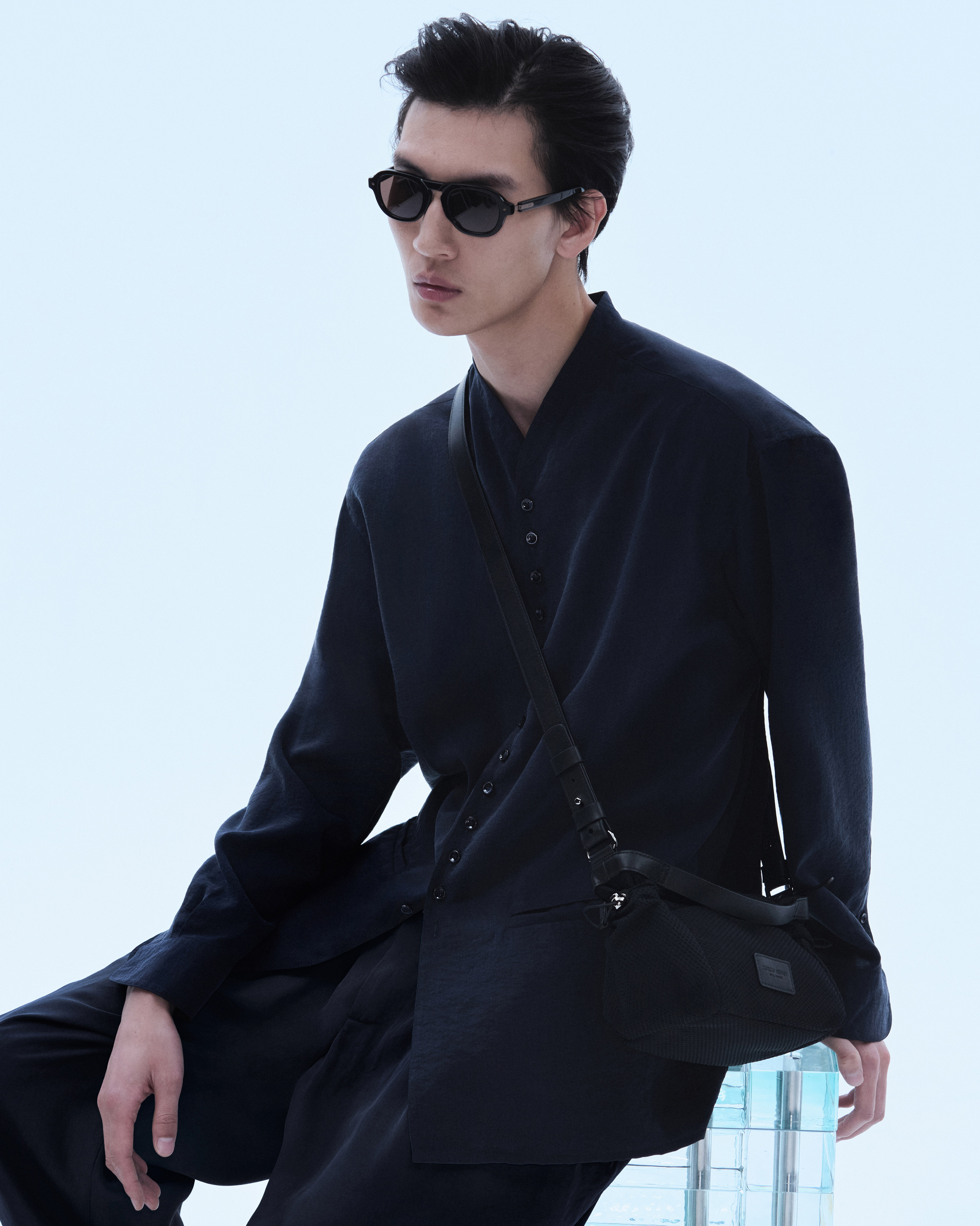 ジョルジオ アルマーニ - メンズ | 【公式】アルマーニオンラインストア