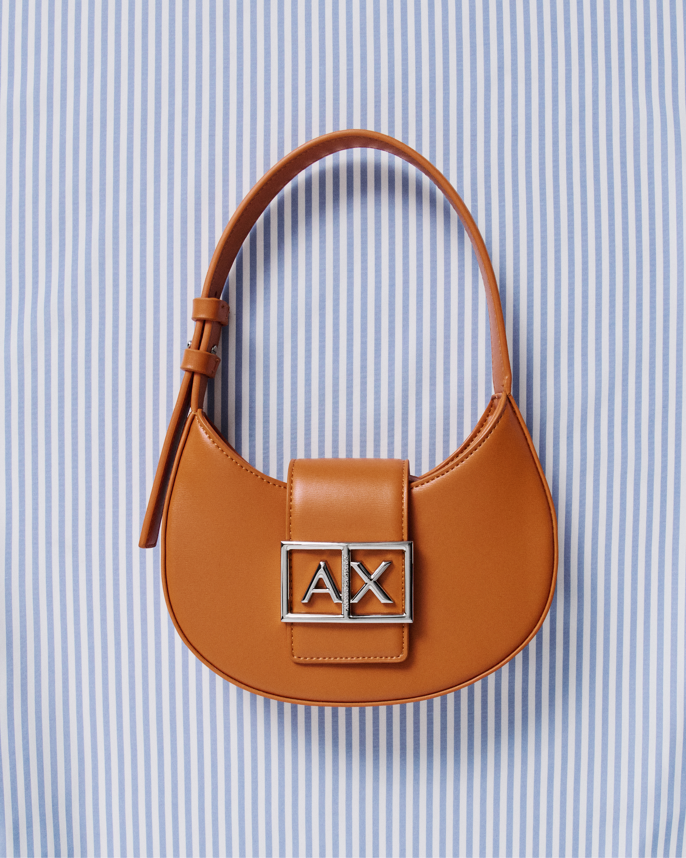 Armani Exchange | Clothing and accessories for men and women